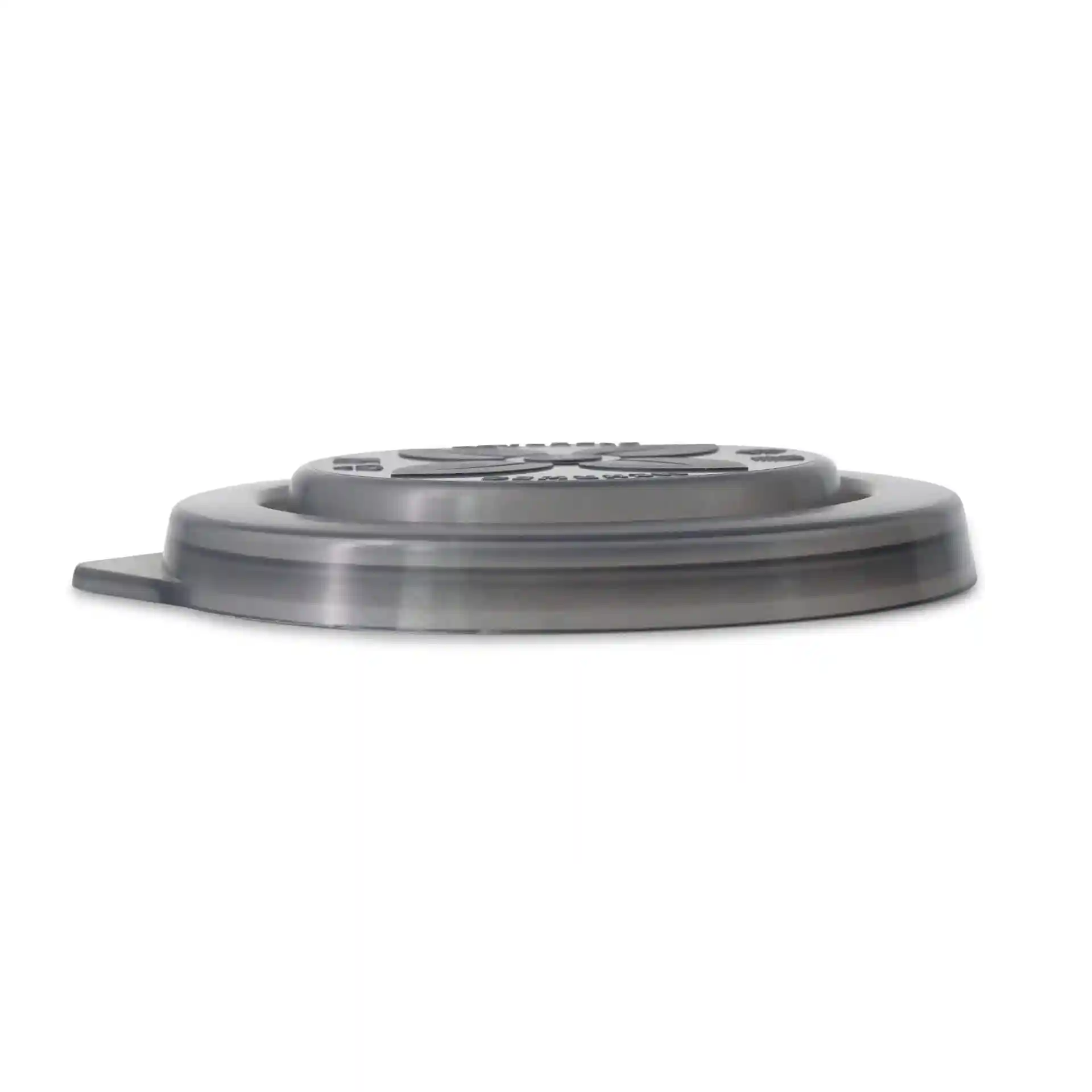 Couvercle réutilisable gris pour la "merways Cup", forme ronde avec un diamètre de 95 mm et une hauteur de 15 mm.