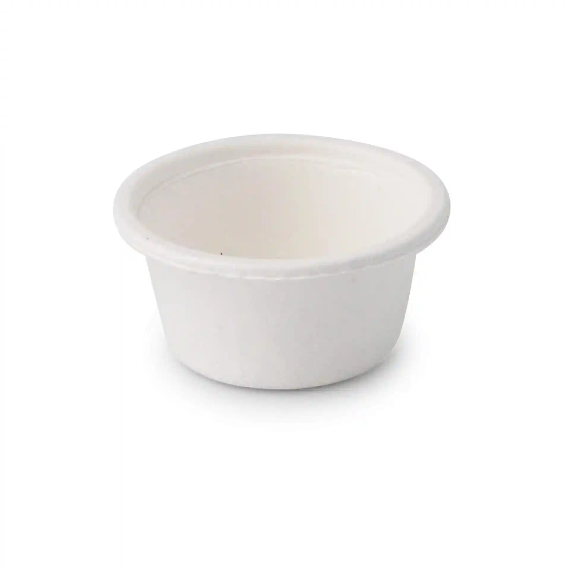 Gobelet rond blanc en bagasse d'un diamètre de 62 mm et d'une hauteur de 30 mm, pouvant contenir jusqu'à 50 ml.