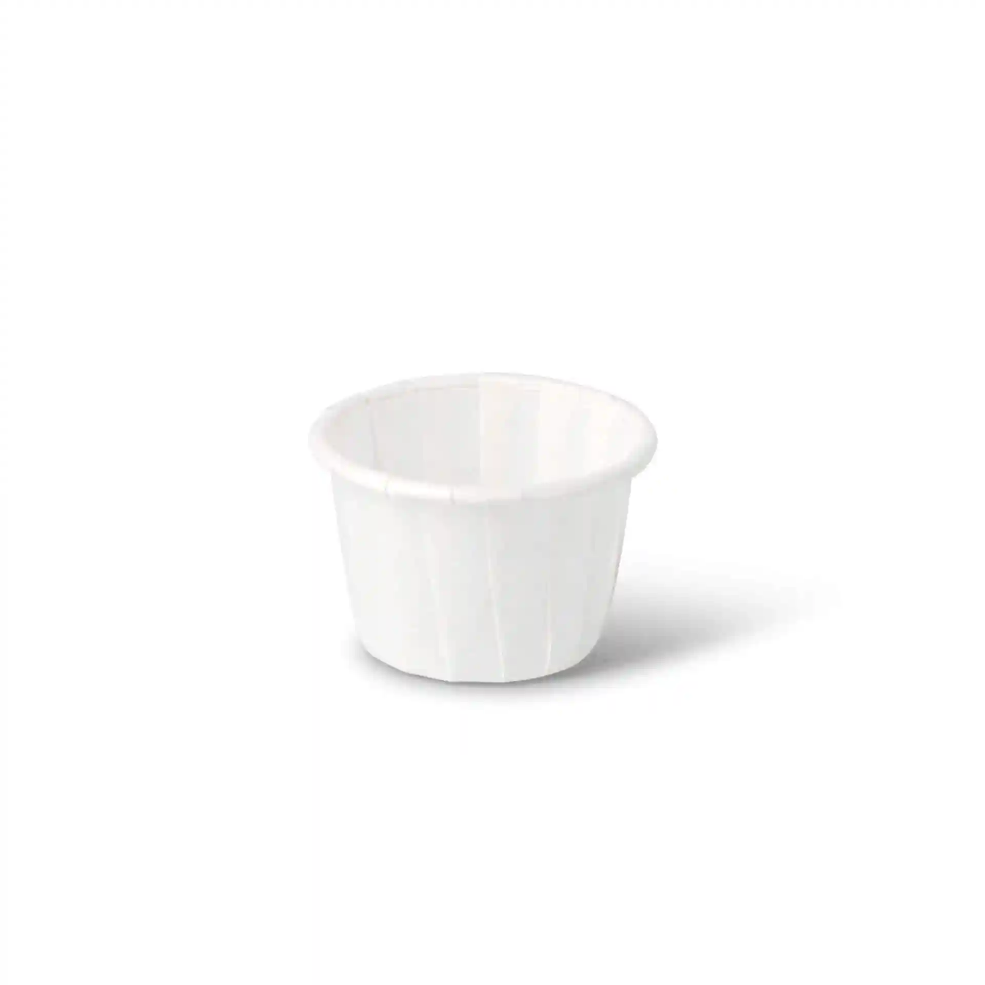 Gobelet blanc d'une hauteur de 30 mm et d'un diamètre supérieur de 48 mm, contenant 35 ml.