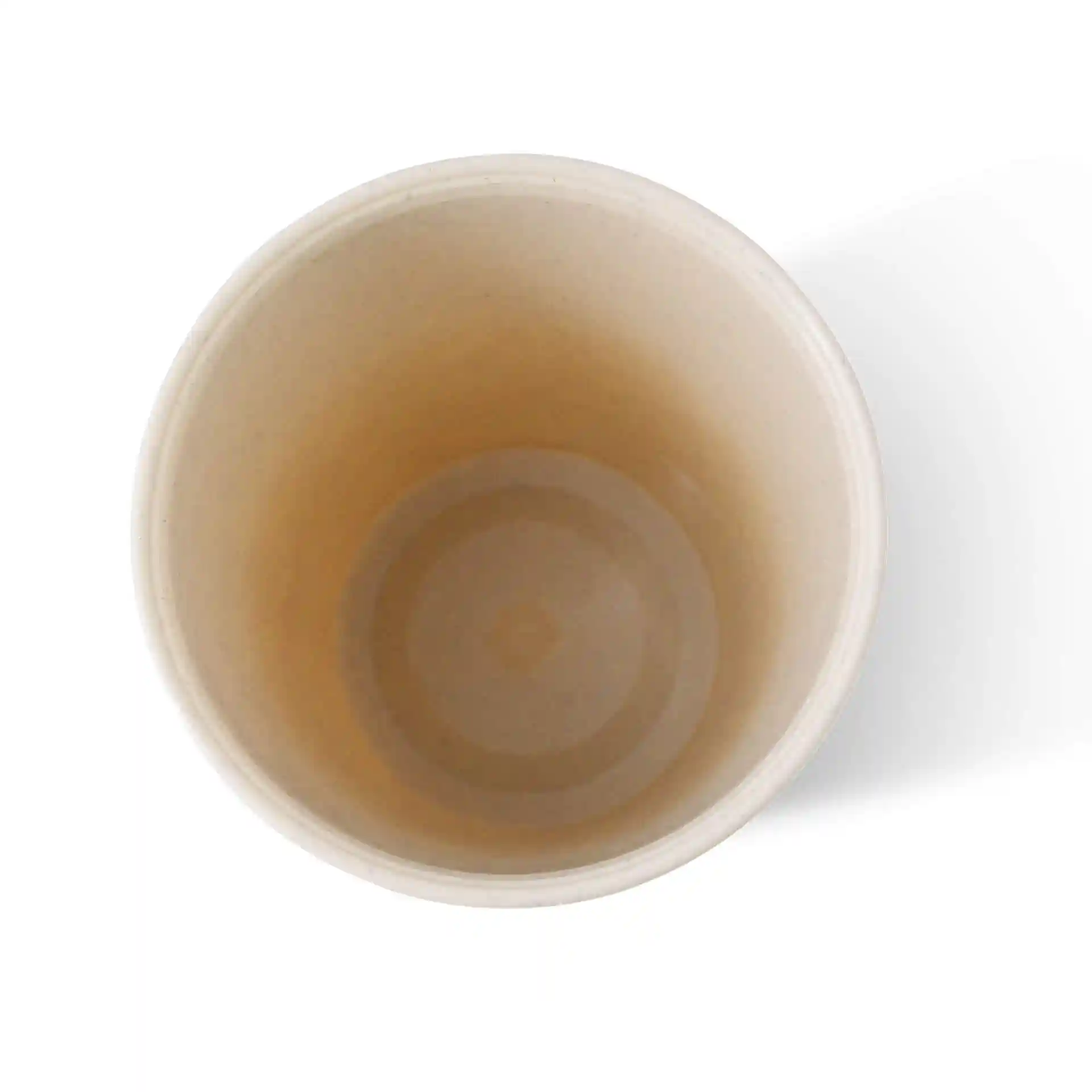Gobelet rond réutilisable blanc crème d'un diamètre de 90 mm avec texture nervurée visible à l'intérieur.