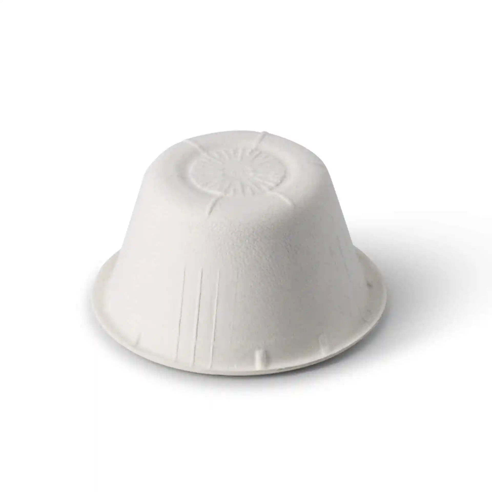 Bol à sauce en bagasse blanc de 62 mm de diamètre et 32 mm de hauteur, fabriqué en matériau de canne à sucre.