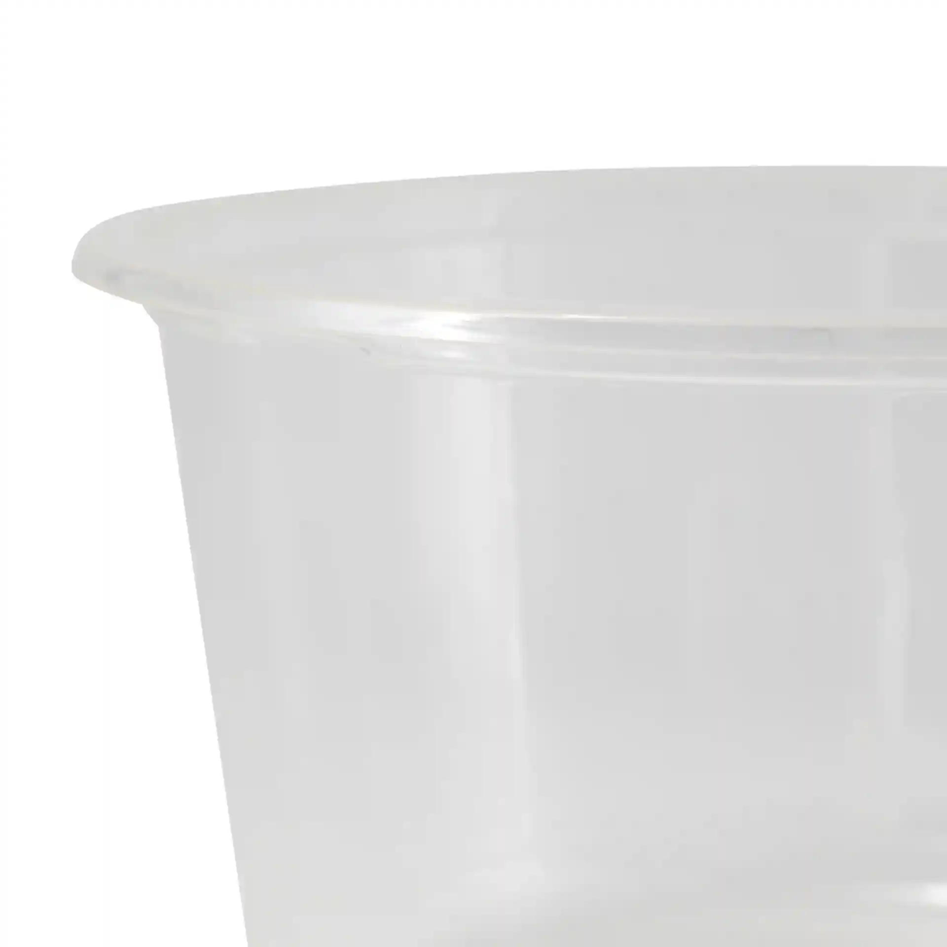 Conteneur rond transparent de 121 mm de diamètre et 74 mm de hauteur.