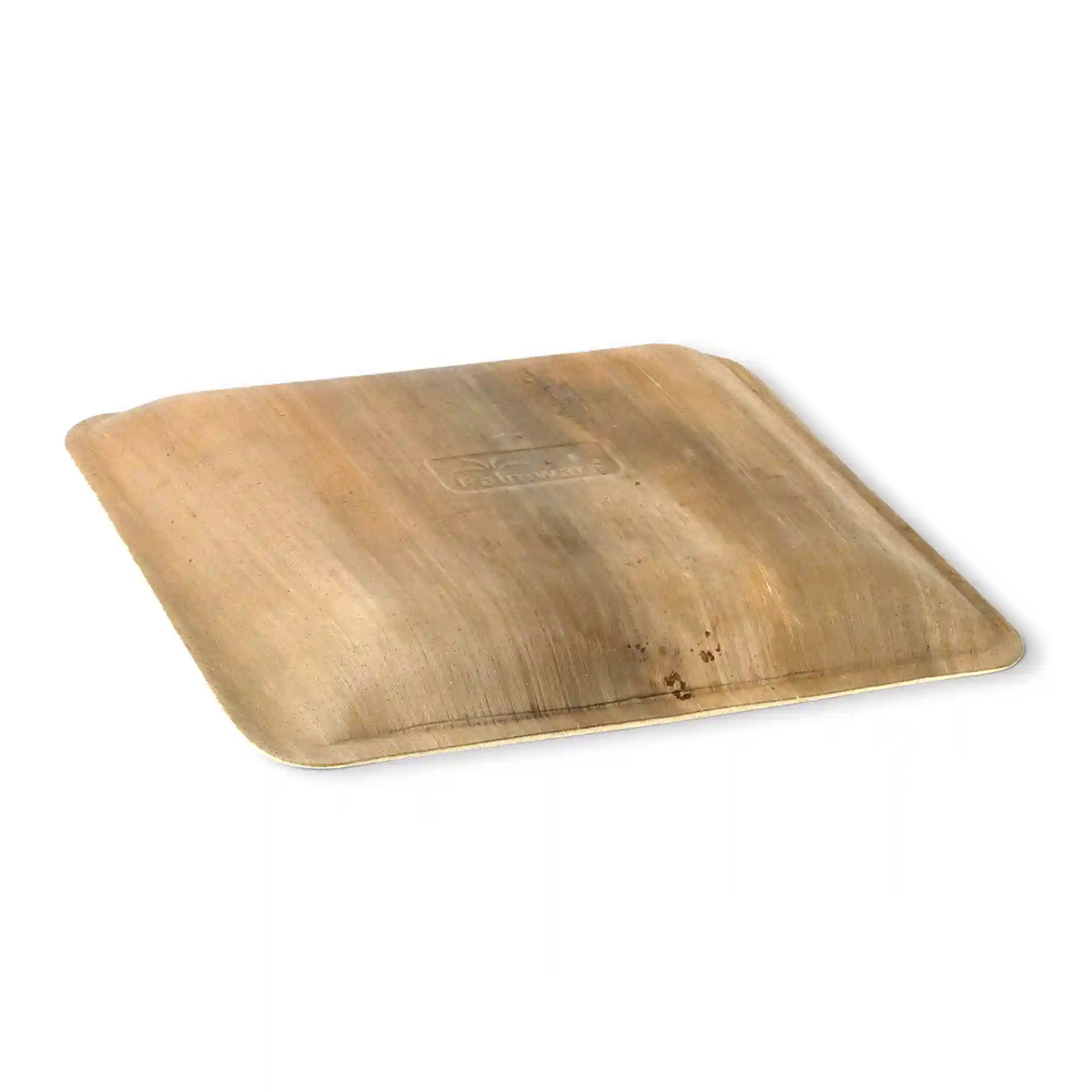 Assiette carrée en feuille de palmier avec finition en grain naturel, mesurant 23 x 23 cm et 2,4 cm de hauteur.