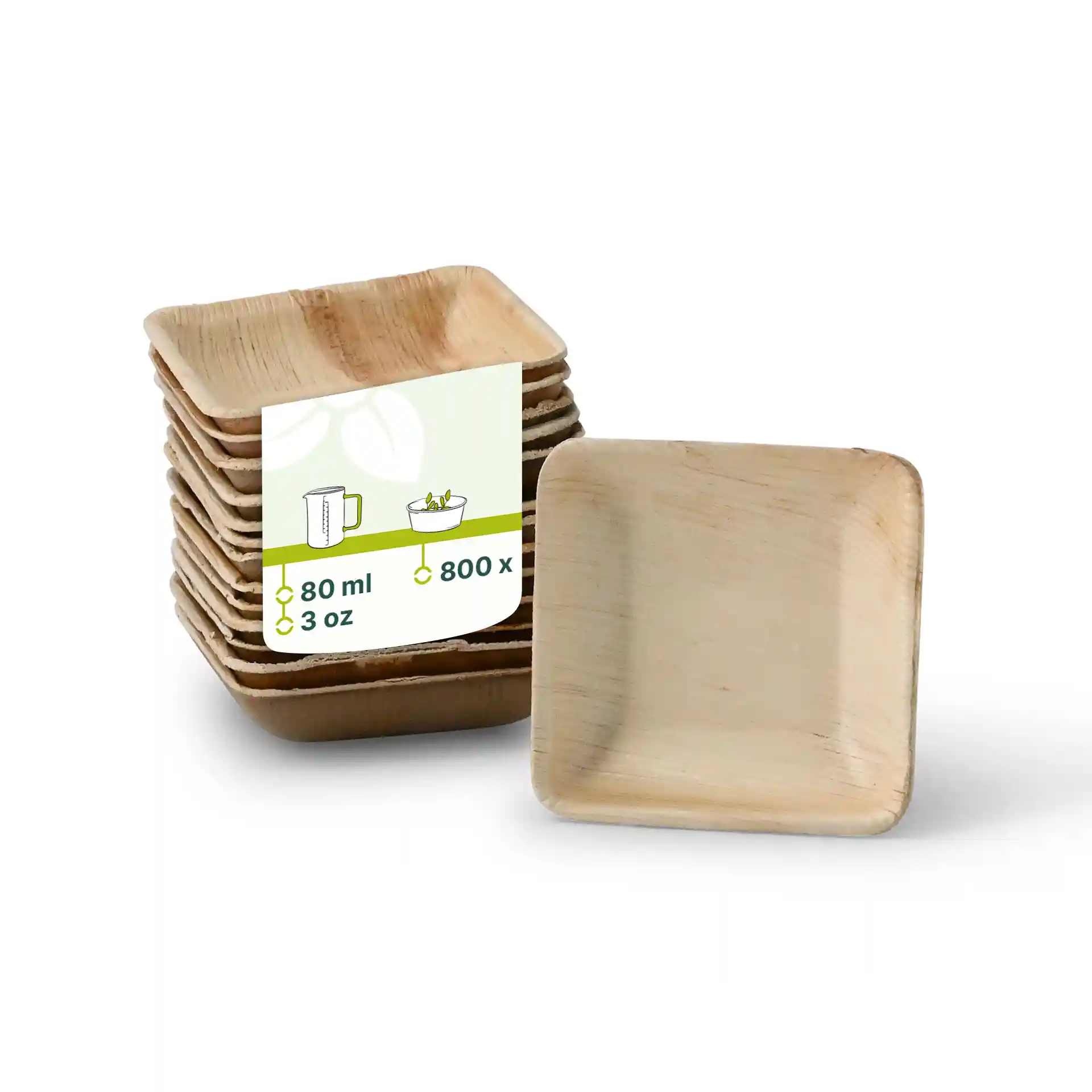 Empilement de bols carrés en feuilles de palmier avec une étiquette indiquant une capacité de 80 ml et une quantité de 800, sur fond blanc.