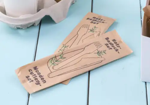 FOOGO Green Lot De 250 Couverts Jetables Bois + 100 Serviettes - Écologique & FSC® (50 Fourchettes, 50 Couteaux, 50 Cuillères)