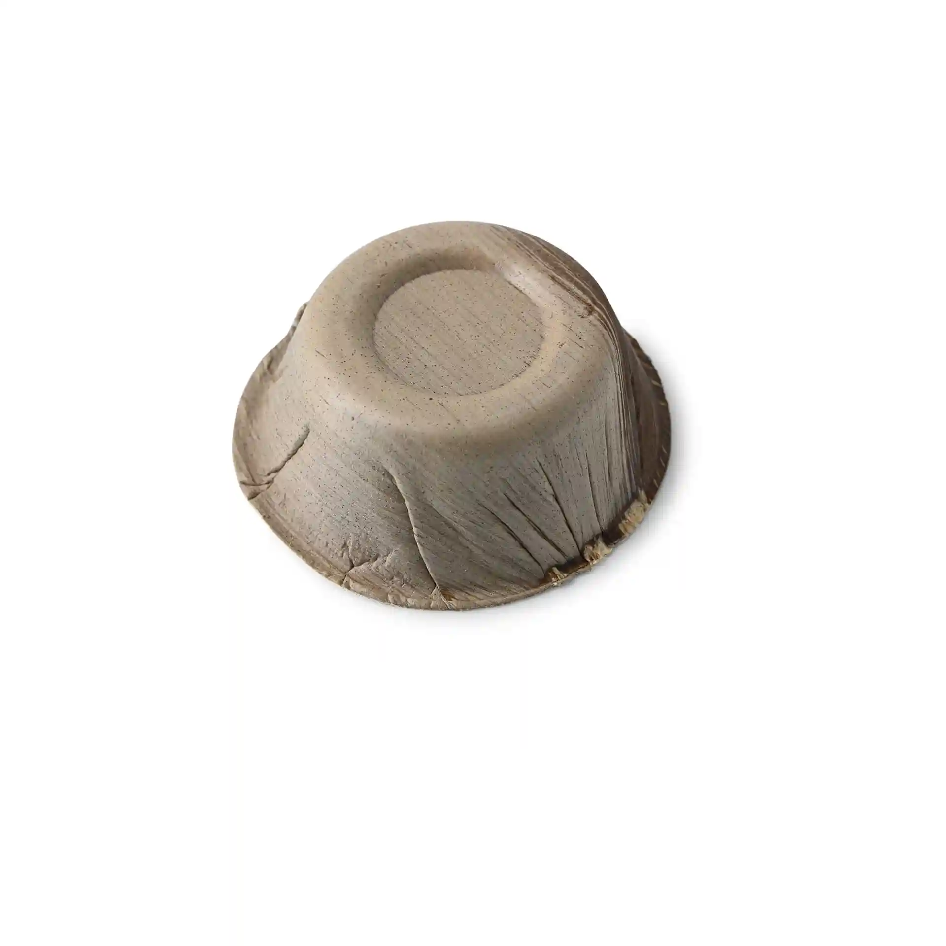 Bol rond en feuille de palmier de couleur bois, mesurant 70 mm de diamètre et 25 mm de hauteur.