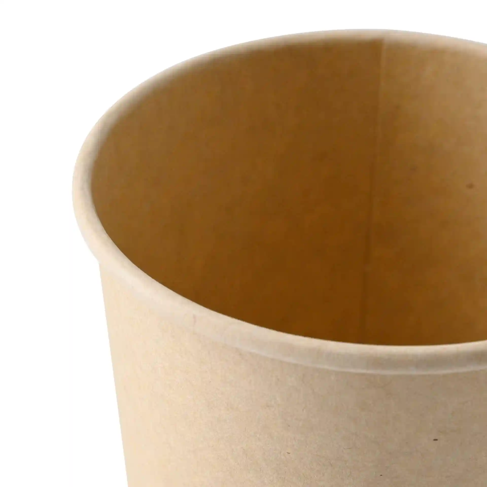 Gobelet en carton brun pour soupe de forme ronde, montrant l'intérieur et le bord supérieur.