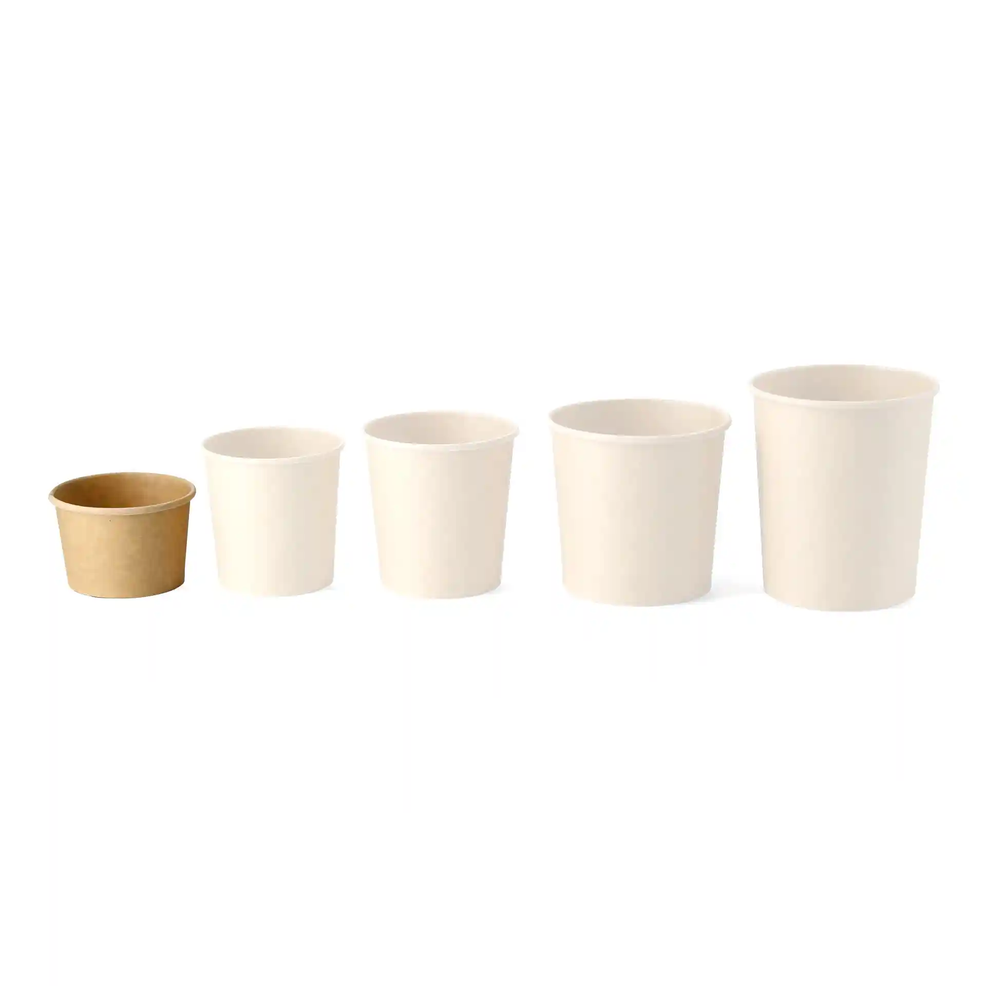 Image montrant cinq gobelets en carton ronds de tailles variées, avec un gobelet marron et quatre gobelets blancs.
