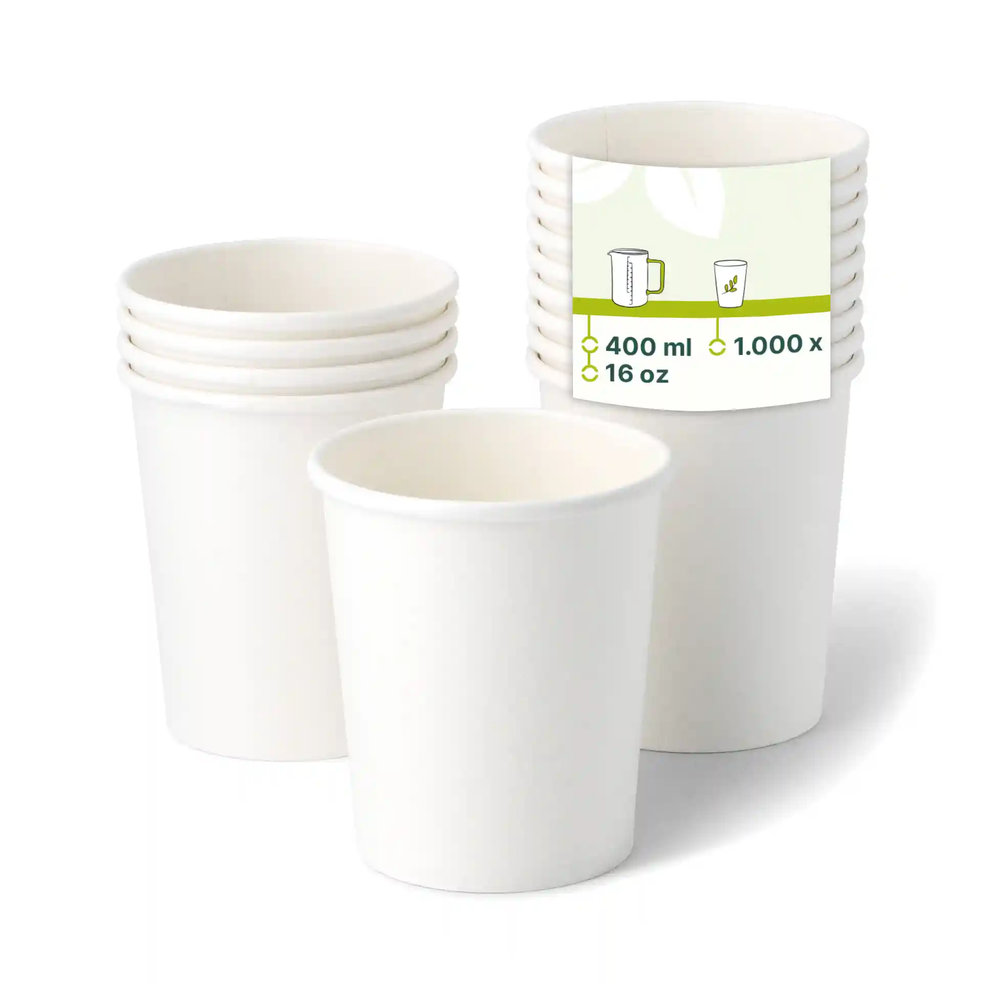Empilement de gobelets en papier blancs pour glace avec un gobelet devant, montrant une étiquette avec des détails de capacité.