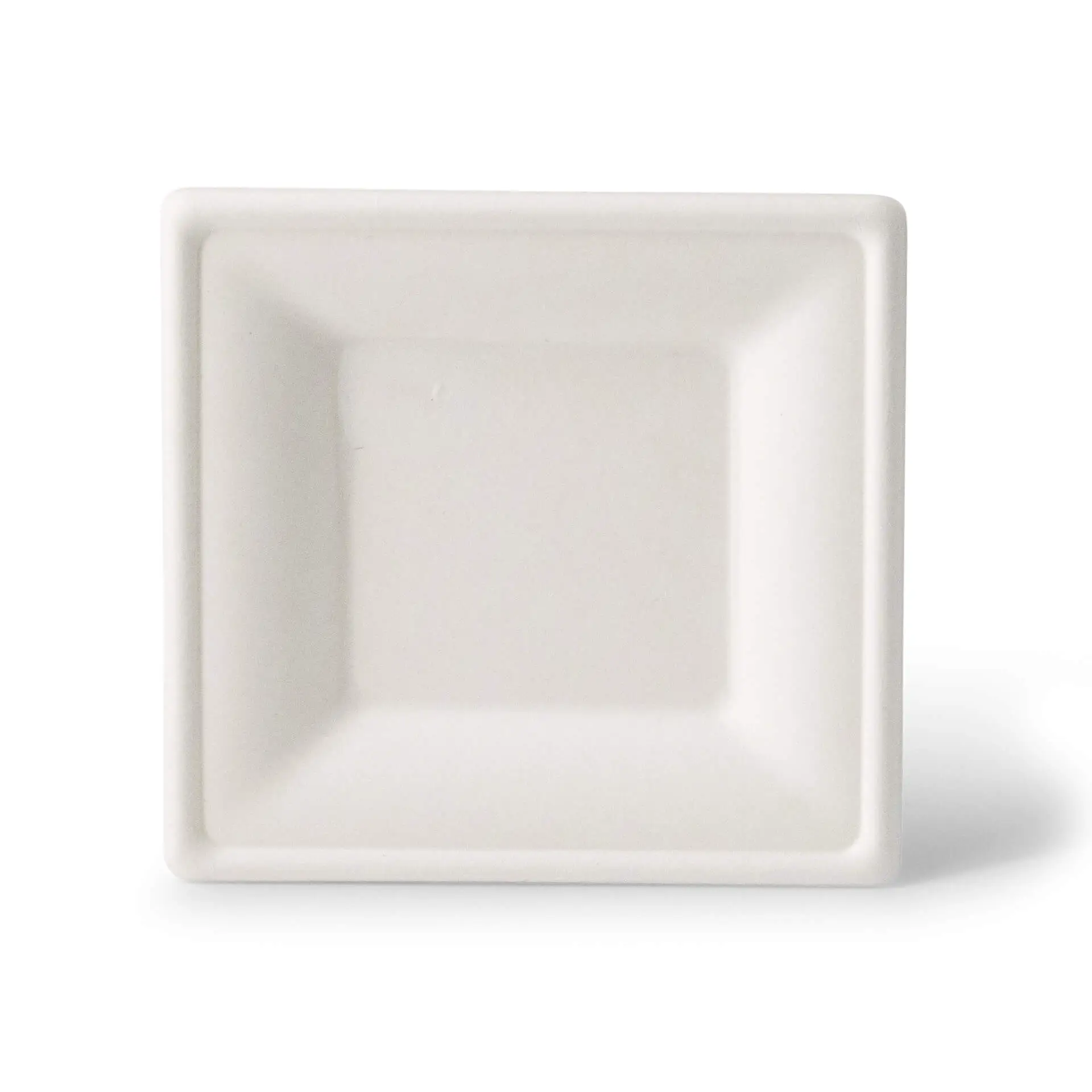 Assiette carrée en canne à sucre, 16 x 16 cm, biodégradable, convient aux plats chauds et froids.