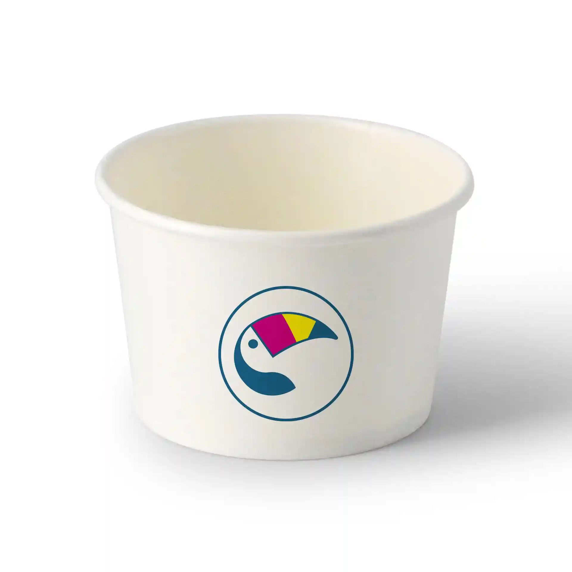 Gobelet en carton blanc pour glace, de forme ronde, avec un logo coloré représentant un oiseau.