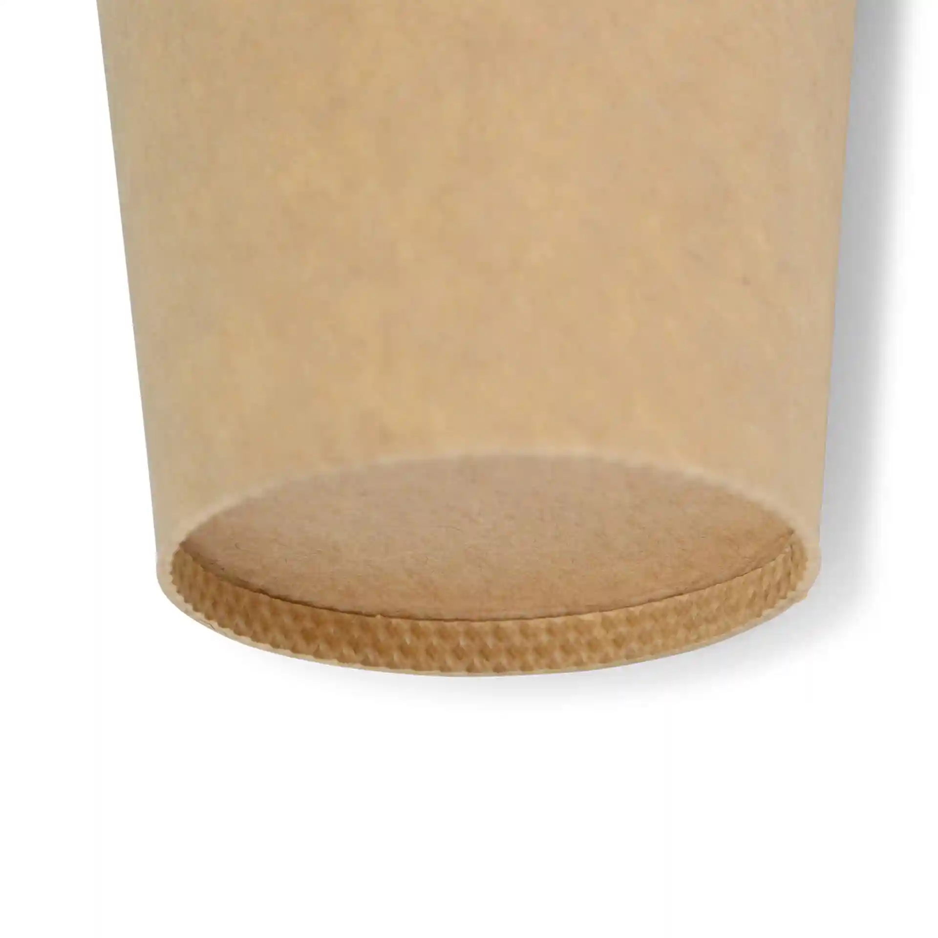 Gobelet en papier brun d'un diamètre de 62 mm avec un bord inférieur texturé.