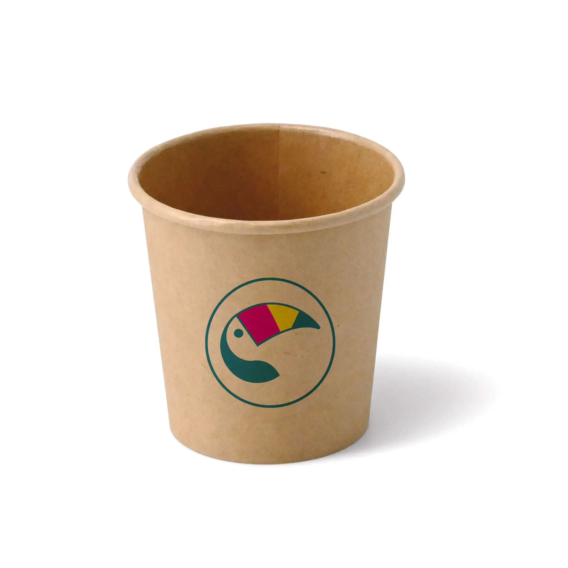 Un gobelet en papier brun avec un logo présentant un design de toucan, adapté aux boissons chaudes.