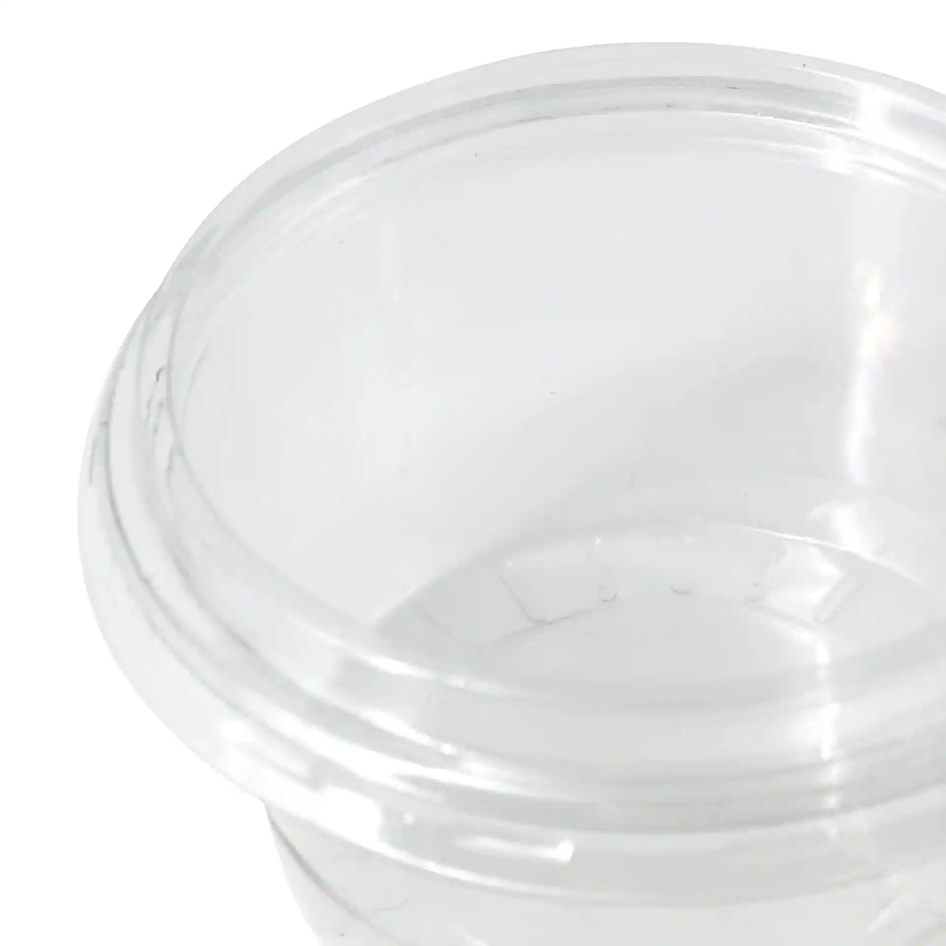 Couvercle rond en rPET transparent d'un diamètre de 75 mm et d'une hauteur de 11 mm.