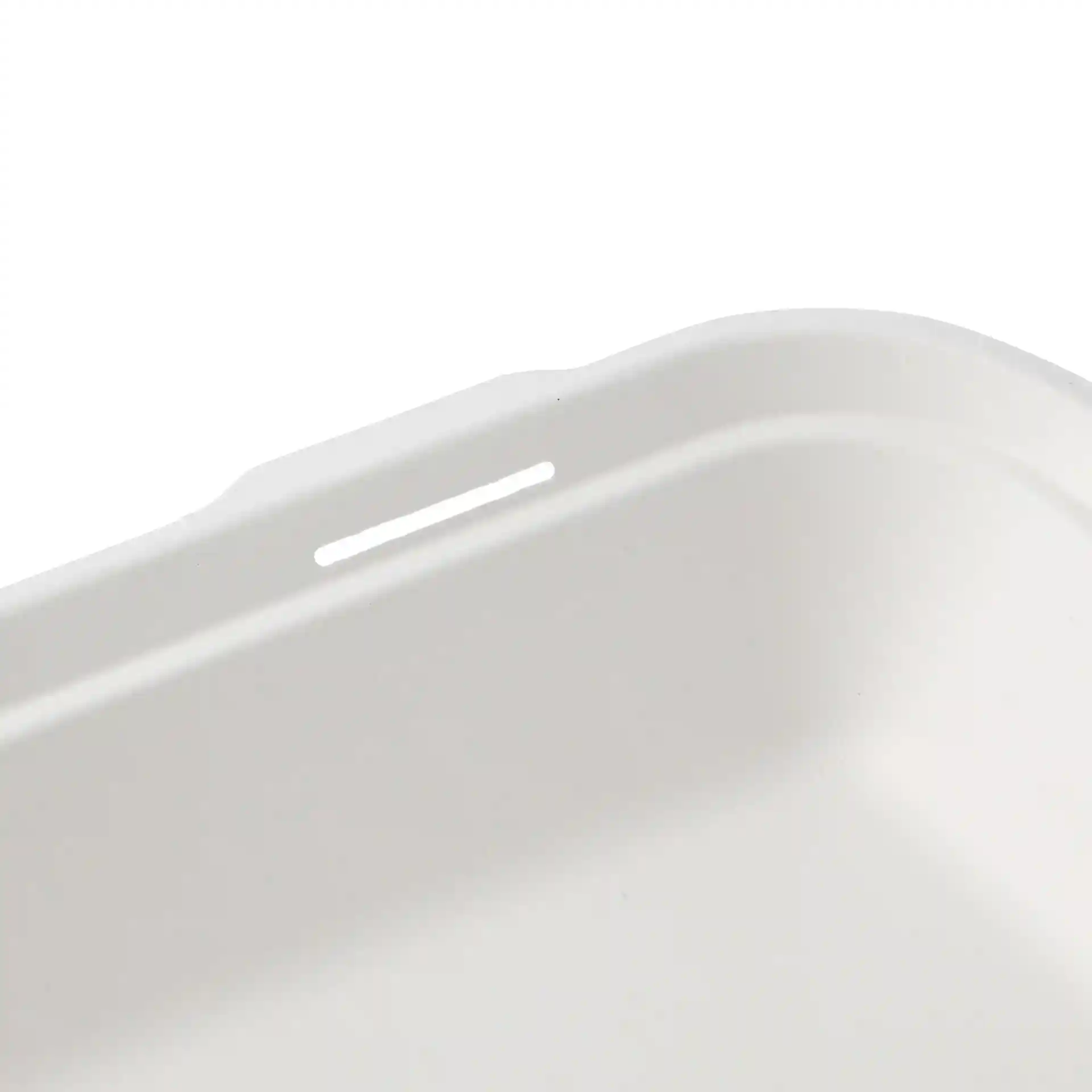Gros plan d'un conteneur rectangulaire blanc en canne à sucre avec un couvercle à charnière et une petite fente sur le bord.