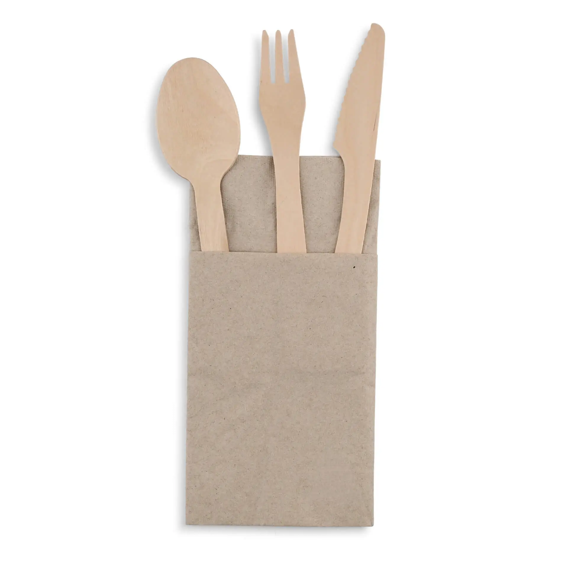 Cuillère, fourchette et couteau en bois dans un sachet en papier brun, avec les ustensiles partiellement visibles.