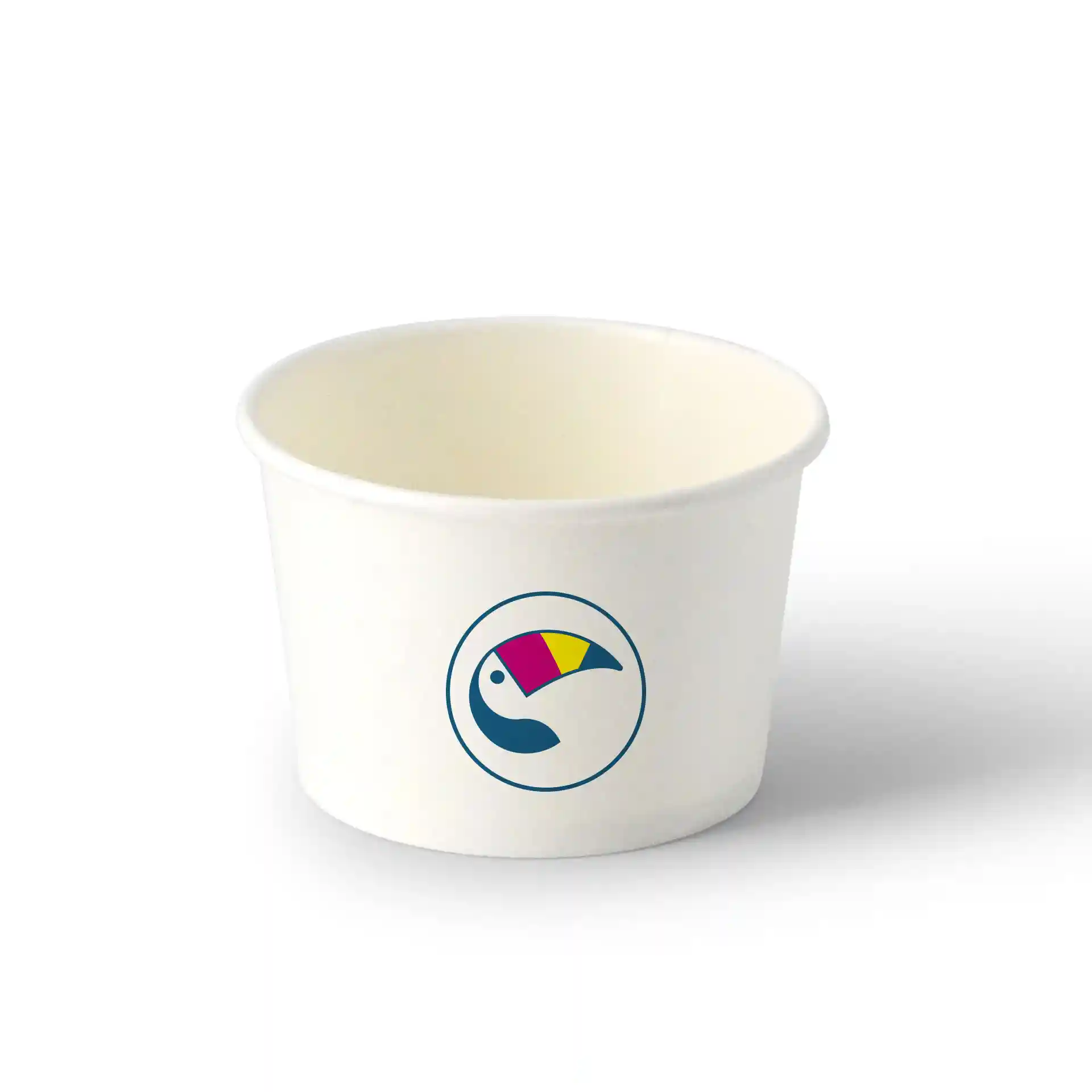 Gobelet en carton rond blanc avec un logo coloré, capacité de 125 ml, sur un fond uni.