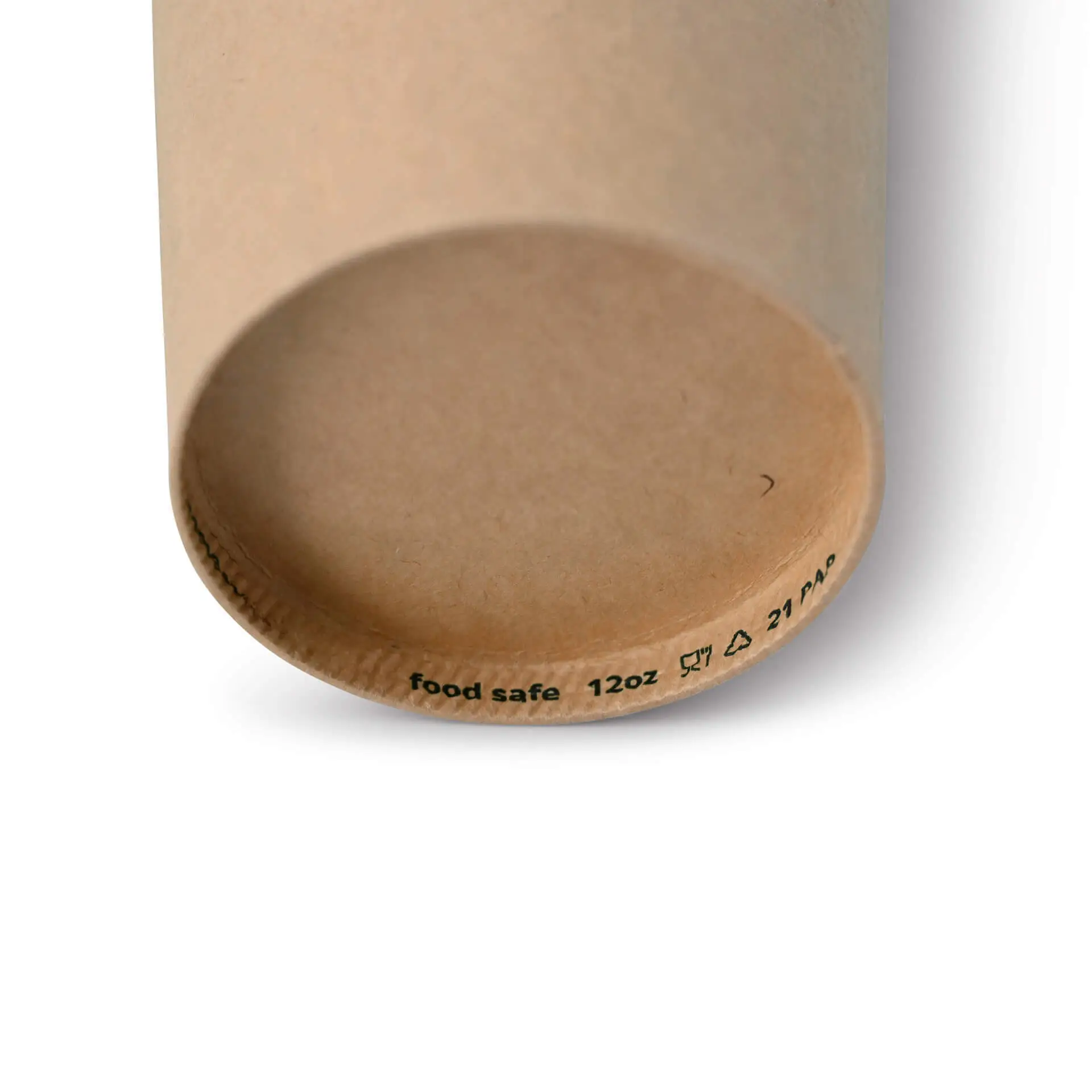 Gobelet en papier brun avec un fond rond, montrant l'intérieur et des marquages indiquant la capacité et la sécurité alimentaire.