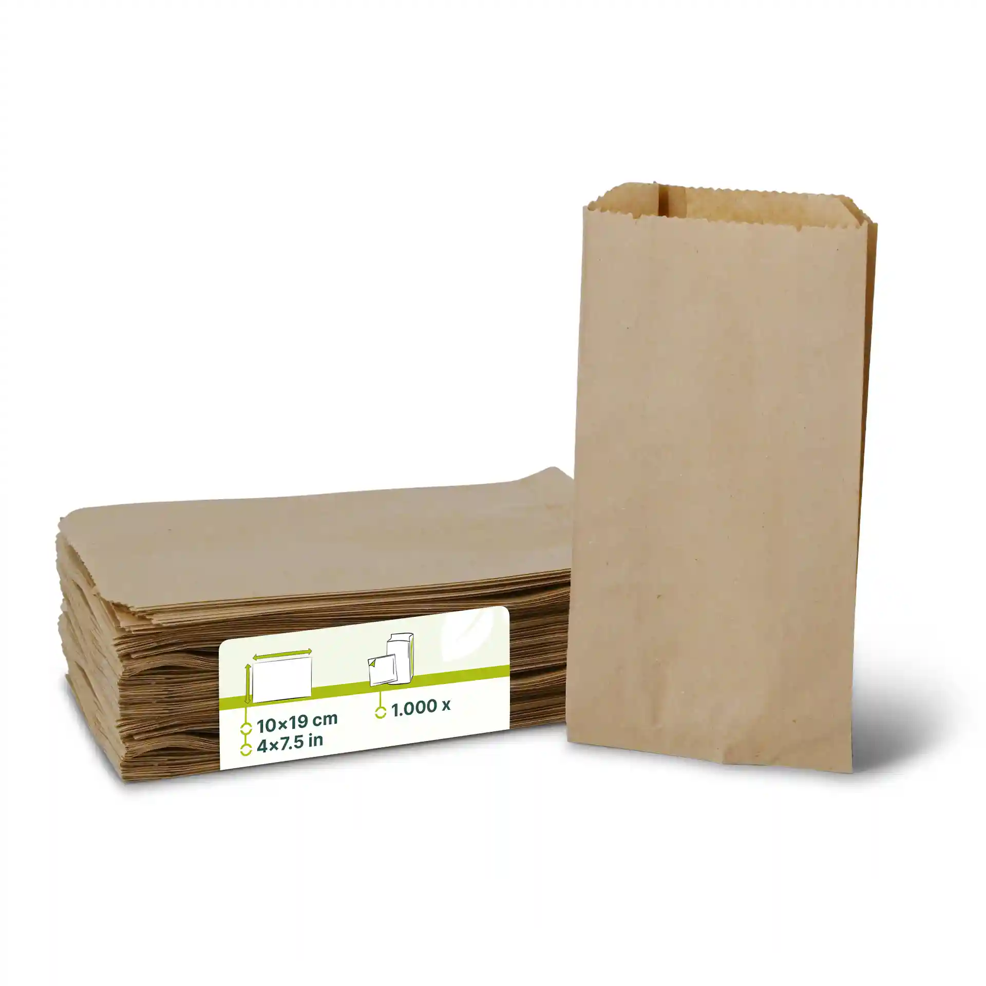 Empilement de sacs en papier brun plats avec un sac debout, dimensions 10 x 19 cm.