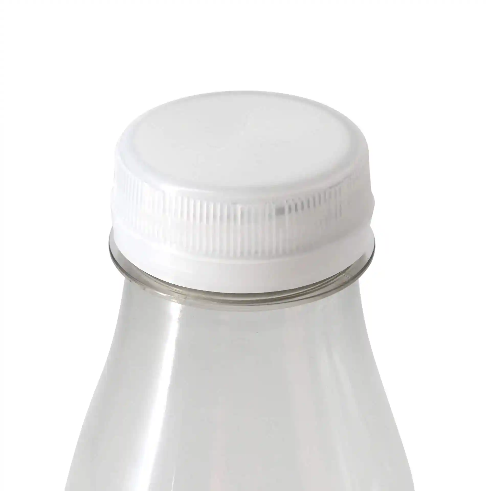 Bouteille en rPET transparente avec un bouchon à vis blanc, montrant la vue de dessus et le col de la bouteille.
