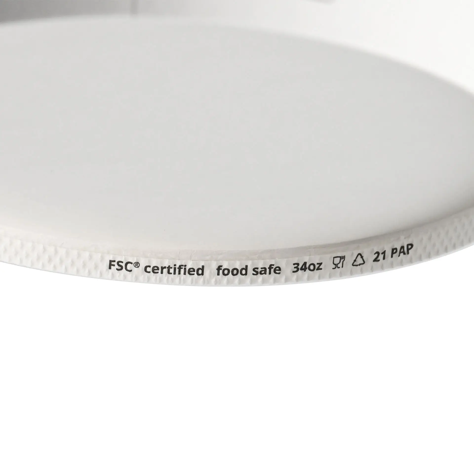 Bol à salade en papier blanc avec revêtement en PE, capacité de 800 ml, avec marquages étiquetés sur le rebord.
