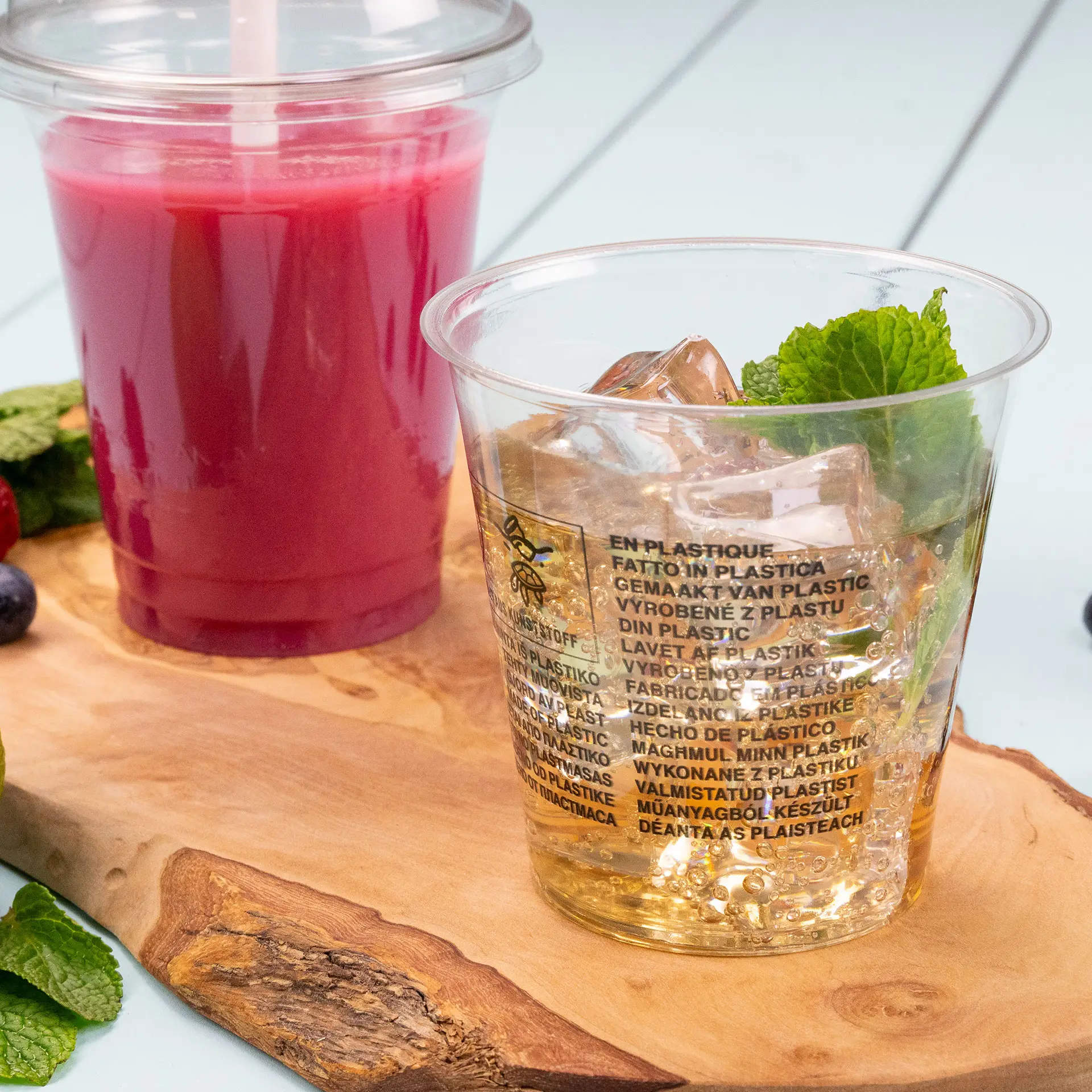Gobelets à smoothie en rPET 20 cl / 8 oz, Ø 90,5 mm, ronds Gobelets à smoothie en rPET 20 cl / 8 oz, Ø 90,5 mm, ronds