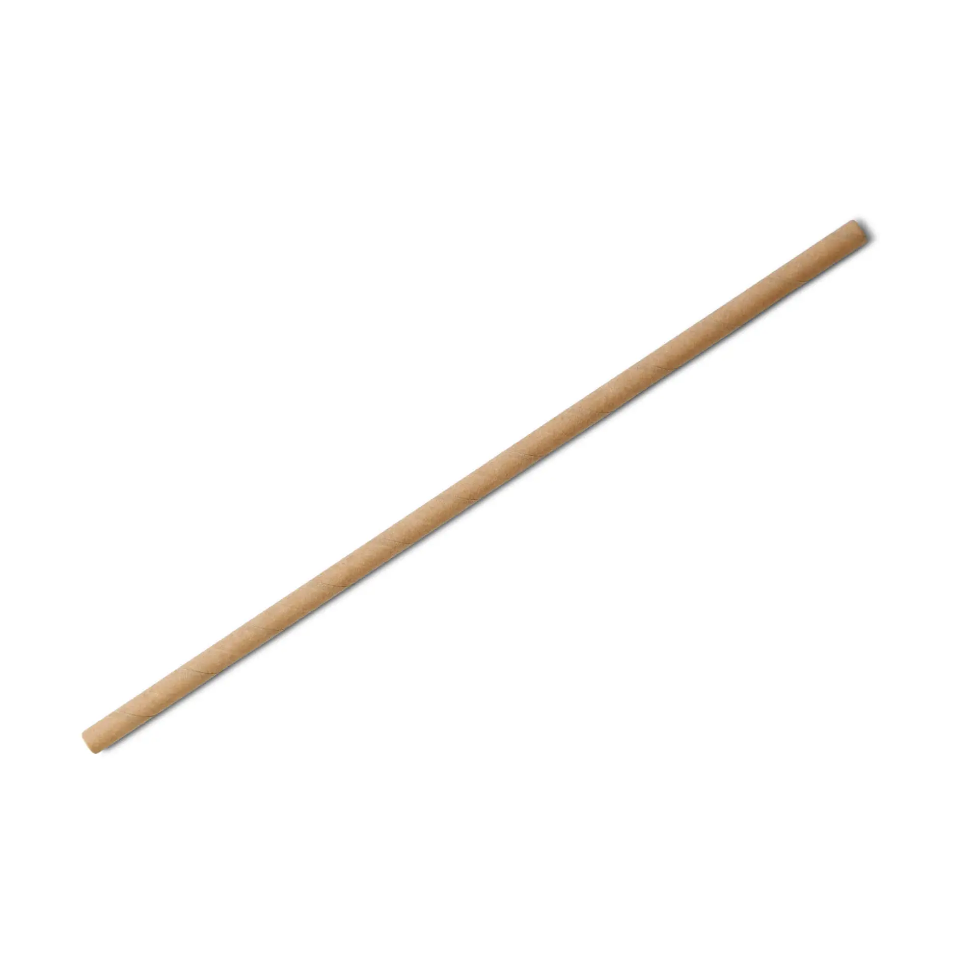 Une paille en papier marron, de 20 cm de long et 0,6 cm de diamètre, sur un fond blanc ; conçue pour les boissons fraîches.