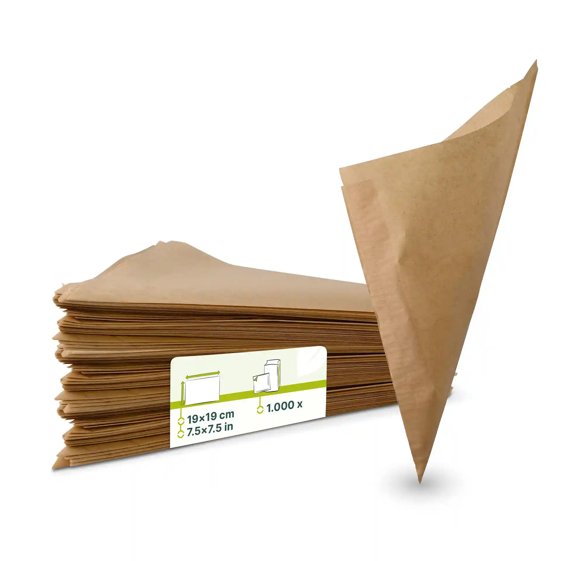 Sacs en papier brun pour frites, 19 cm x 19 cm, empilés avec un sac légèrement surélevé.