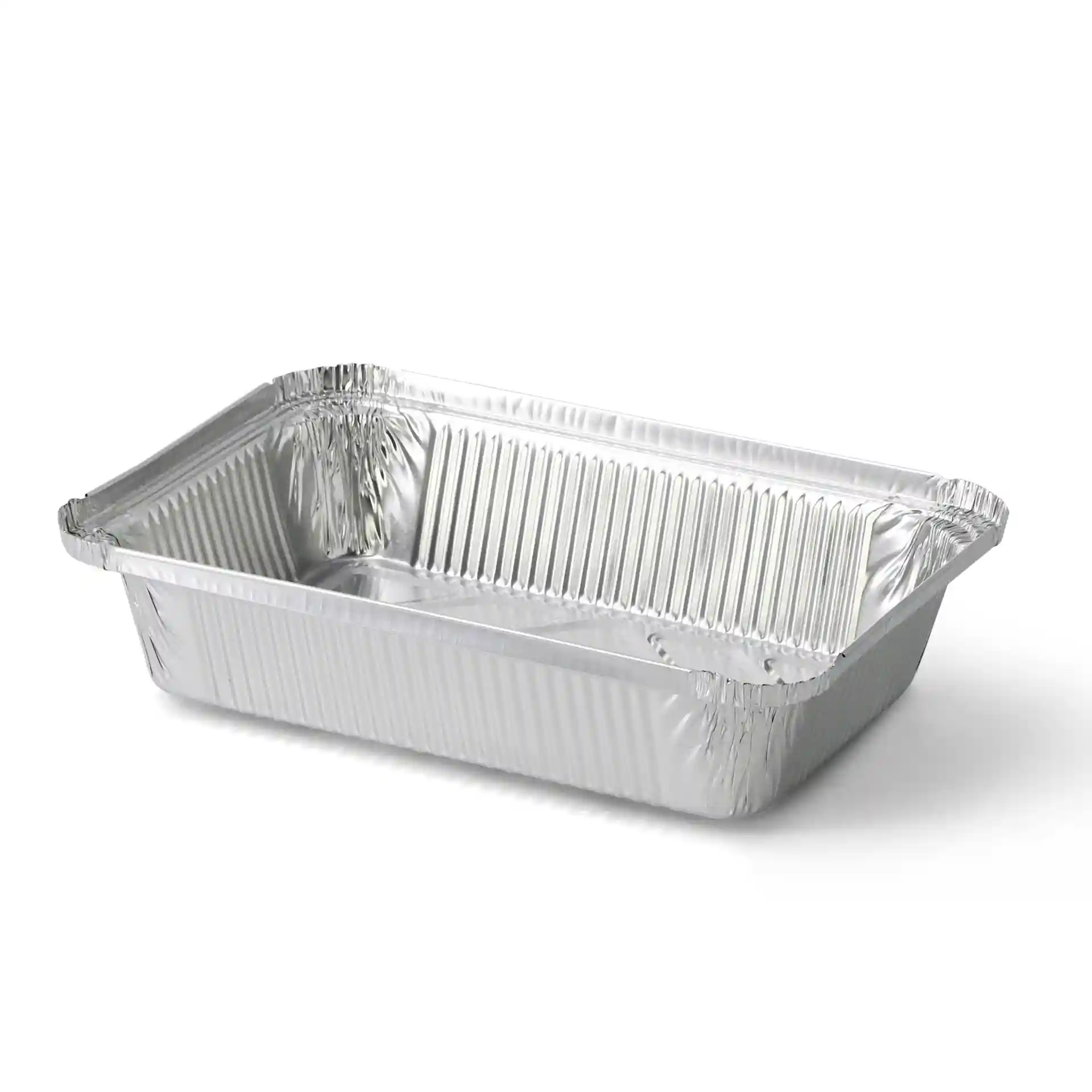 Conteneur en aluminium rectangulaire mesurant 21,4 x 14,9 x 4,3 cm avec une surface brillante et des côtés striés.