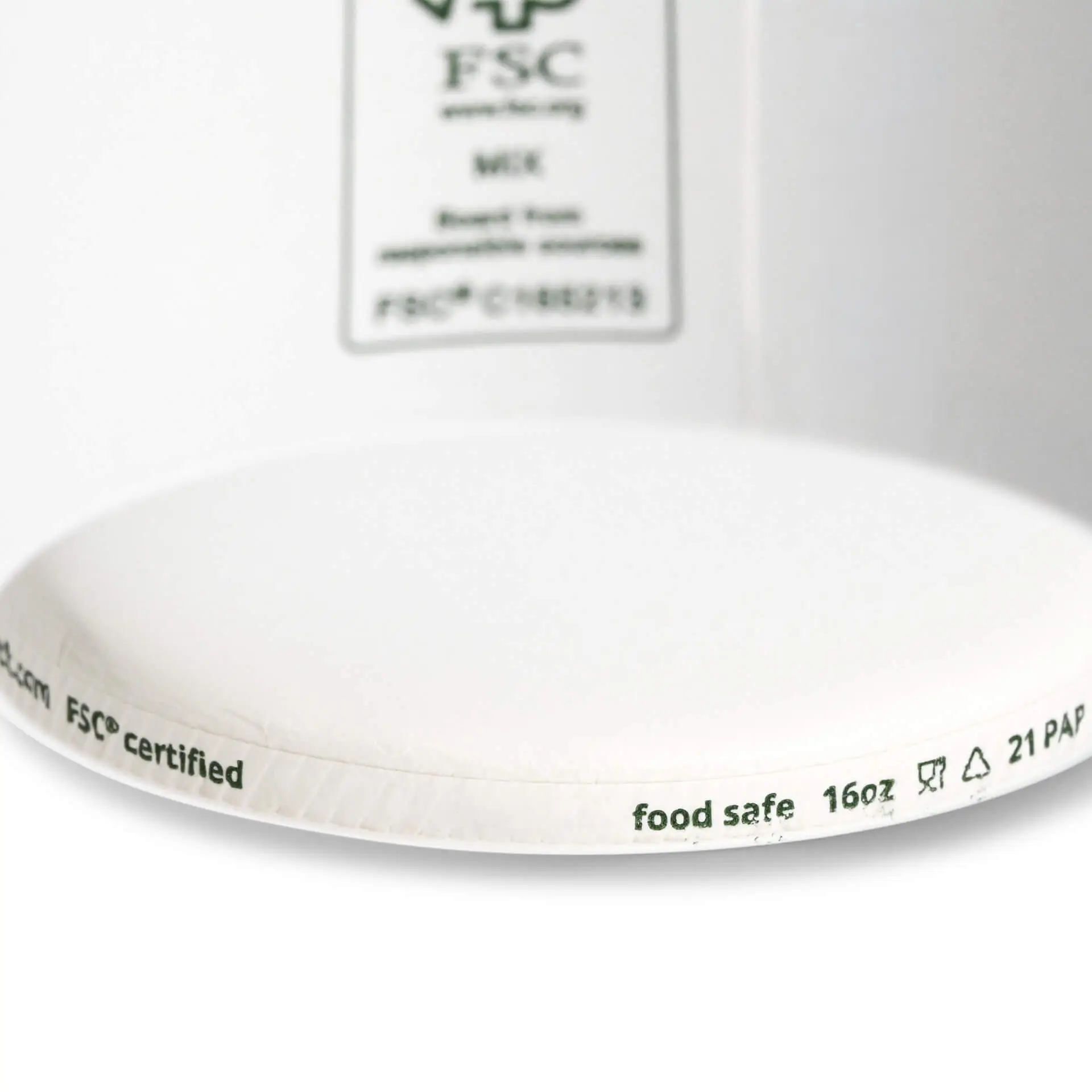 Gobelet en papier blanc pour glace d'un diamètre de 92 mm avec des marquages indiquant la sécurité alimentaire et la capacité.