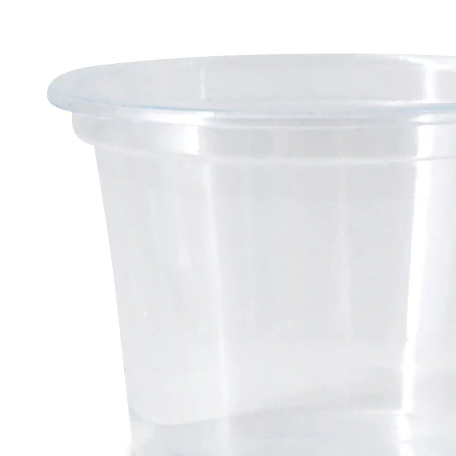 Gobelet en PLA transparent d'un diamètre de 45 mm et d'une hauteur de 30 mm.