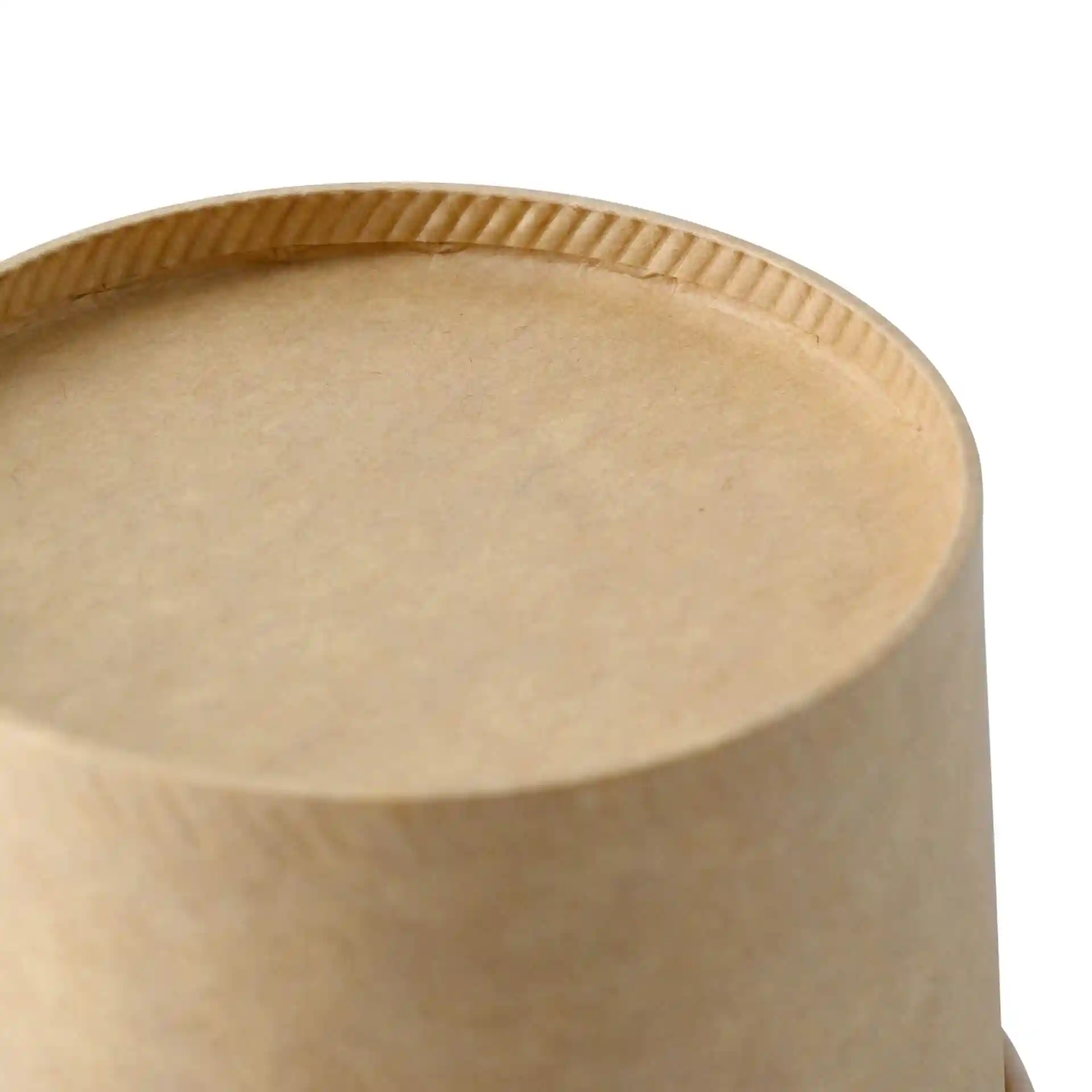 Gobelet en carton brun pour soupe de forme ronde, montrant le bord supérieur et la surface intérieure.