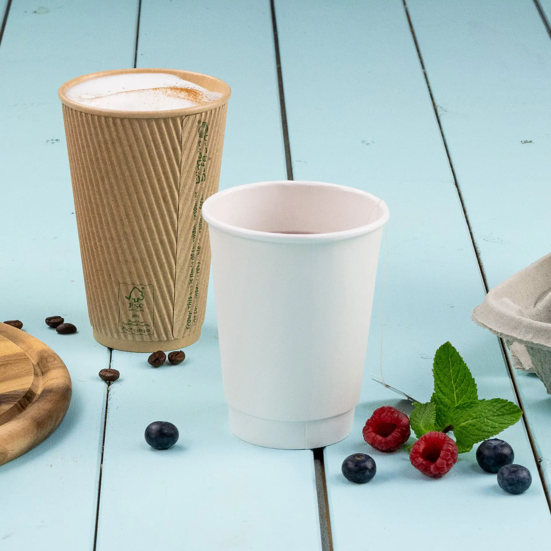Gobelet ondulé brun 40 cl / 16 oz, Ø 90 mm dhd04963-riffelbecher-kaffee-to-go-becher-400-ml-16-oz-90-mm-braun-7