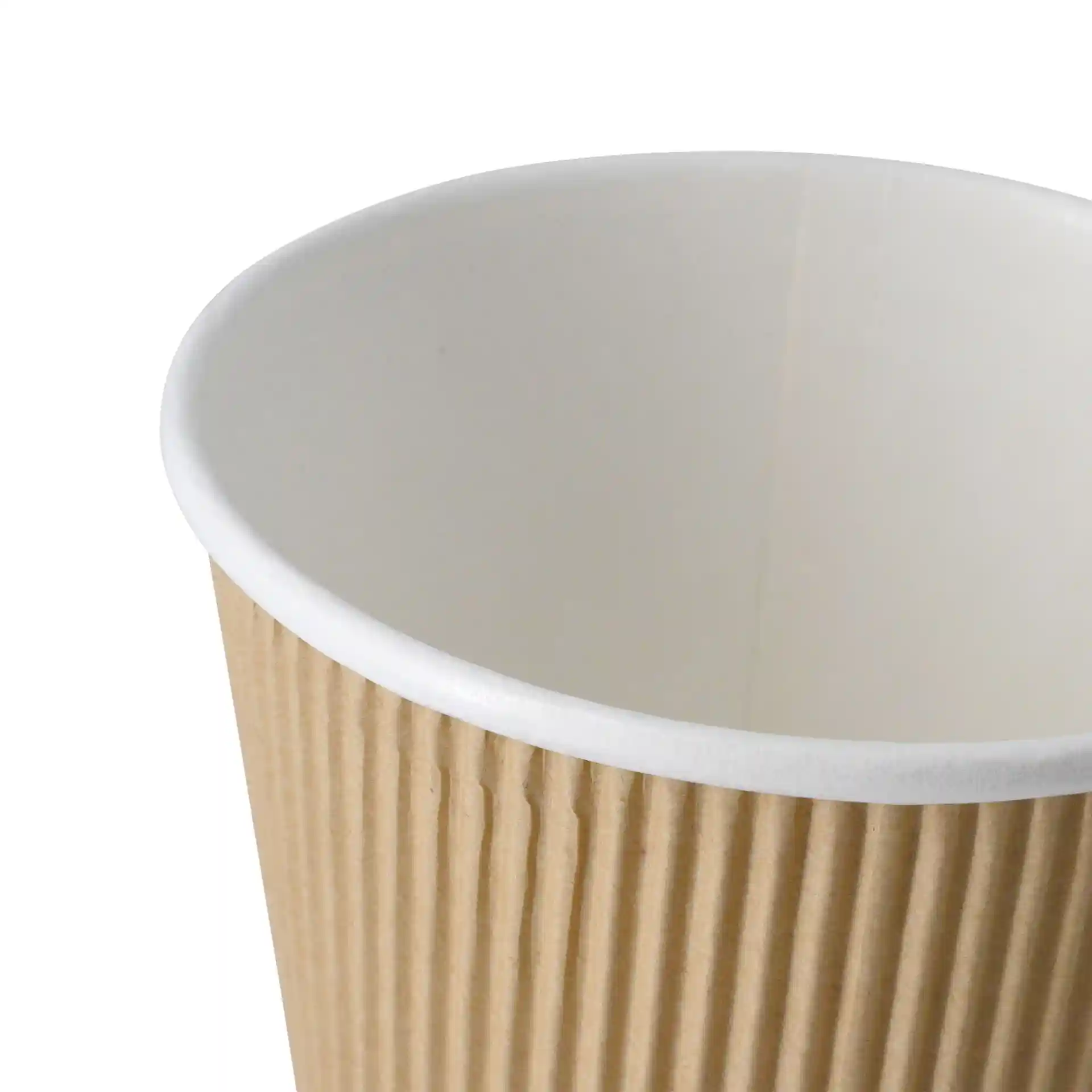 Gobelet en carton ondulé marron avec un intérieur blanc, montrant le bord supérieur et la surface intérieure.