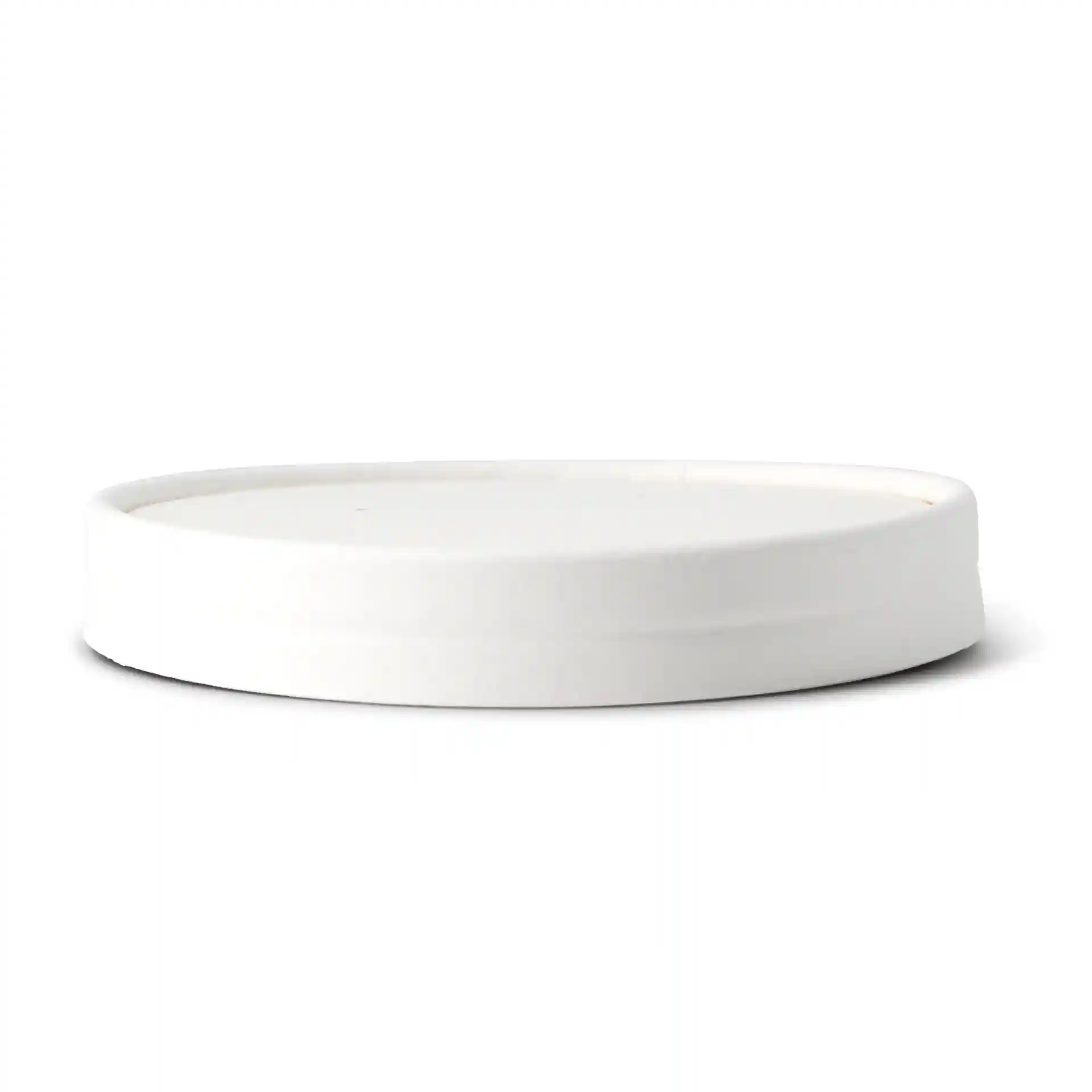 Couvercle rond en carton blanc d'un diamètre de 116 mm et d'une hauteur de 17 mm.