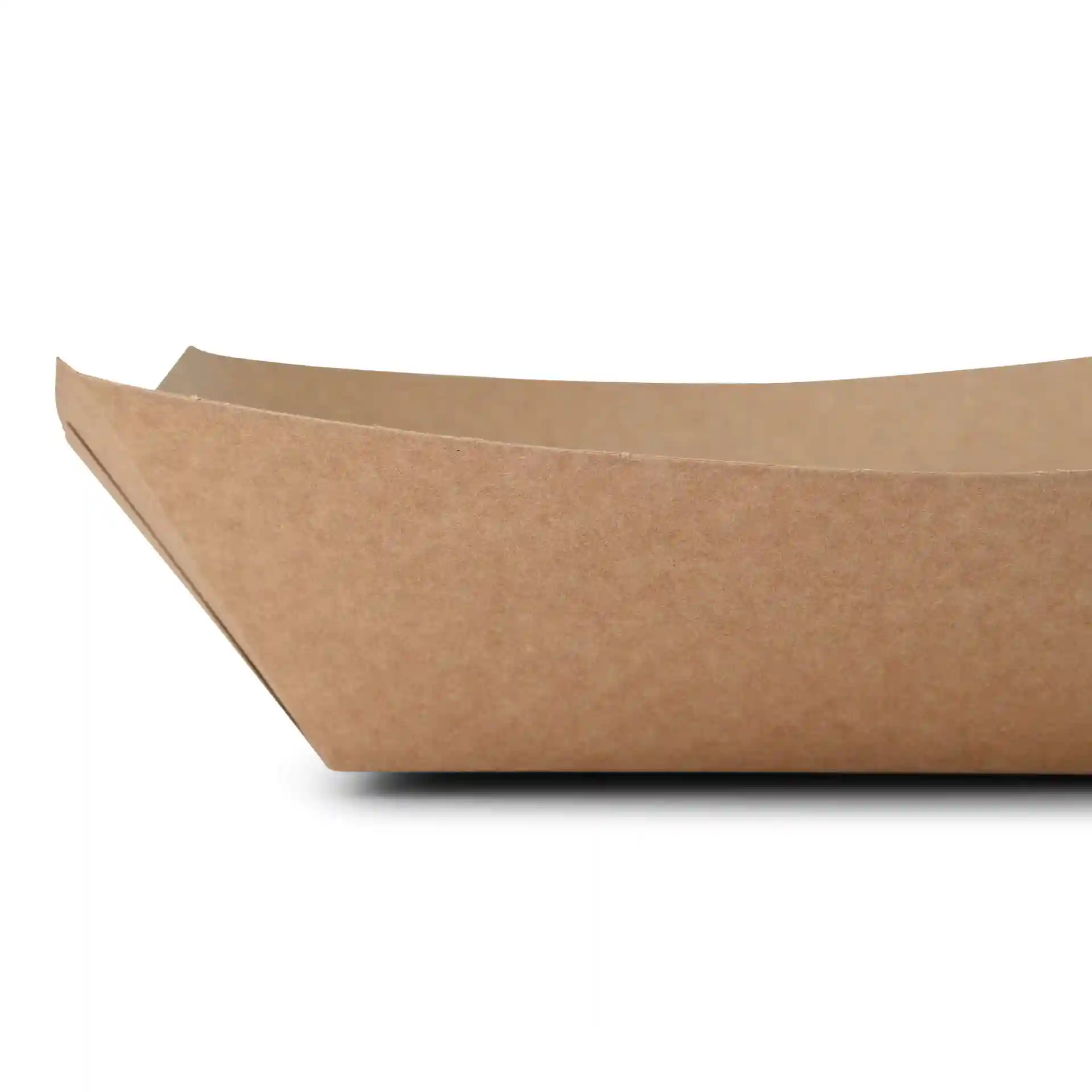 Plateau alimentaire en carton rectangulaire brun de 50 mm de hauteur et d'un volume de remplissage de 800 ml.