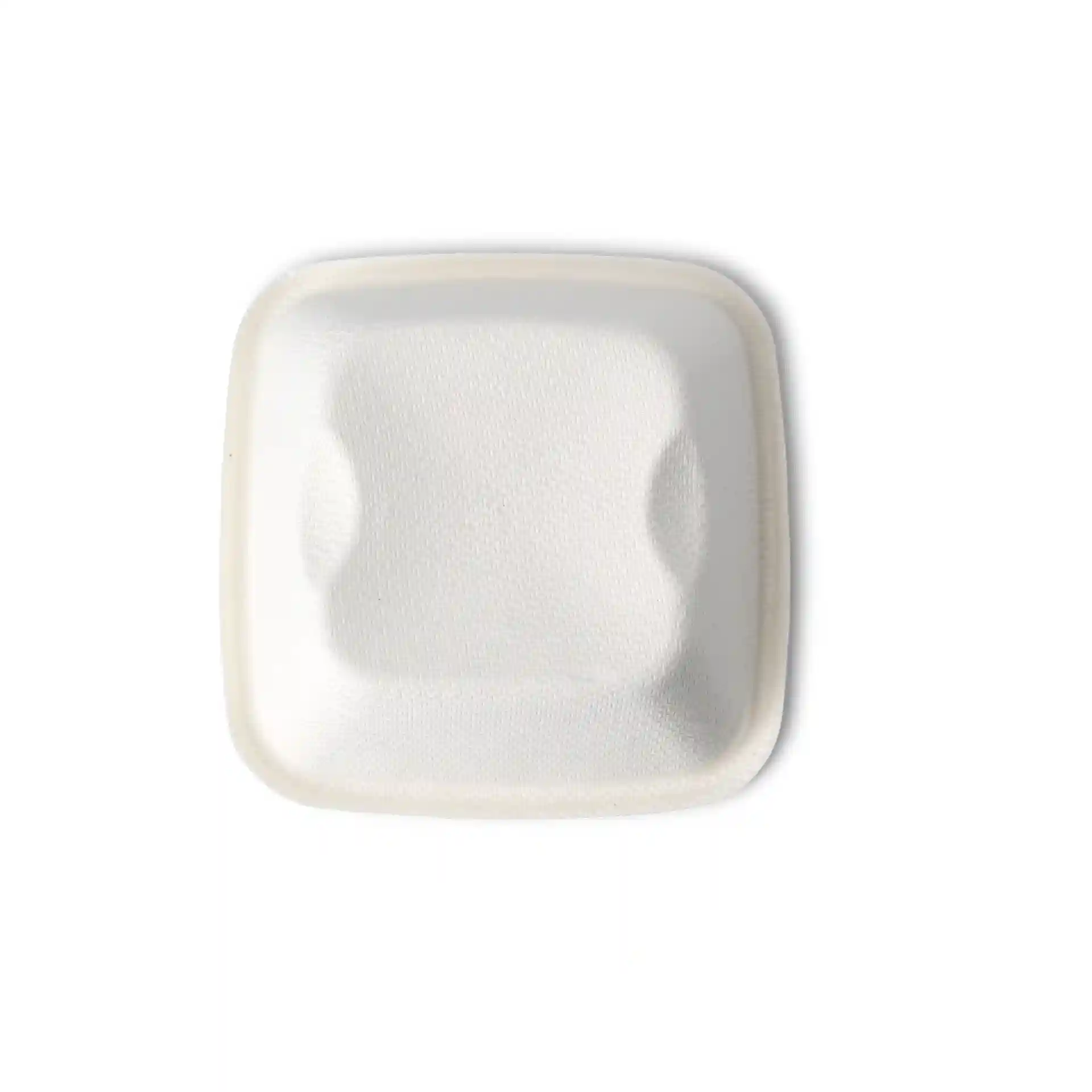 Gobelet portion carré en bagasse blanc, 70 ml, mesurant 81 x 81 x 27 mm, avec une surface texturée.