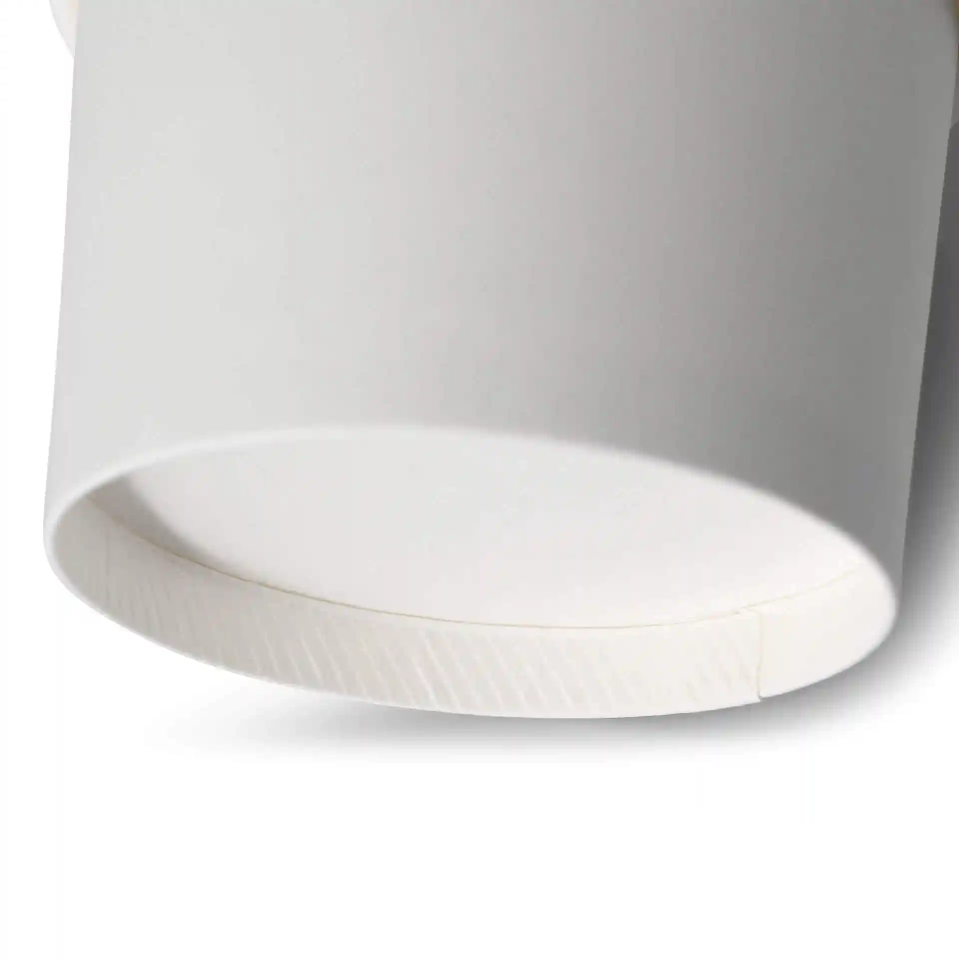 Conteneur à soupe à emporter en carton blanc, forme ronde et diamètre de 90 mm, montrant le bord inférieur.