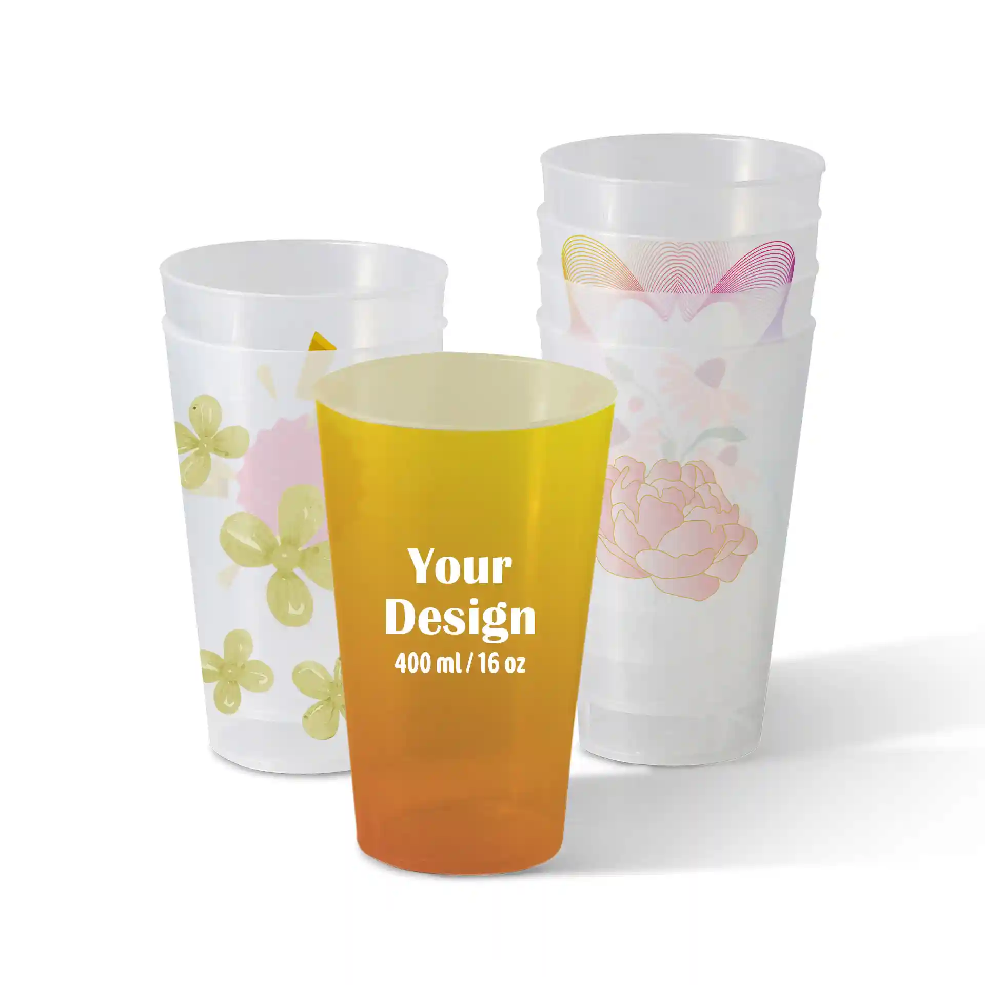 Gobelet réutilisable transparent avec des motifs floraux, un gobelet jaune devant, d'une capacité de 400 ml et de forme ronde.