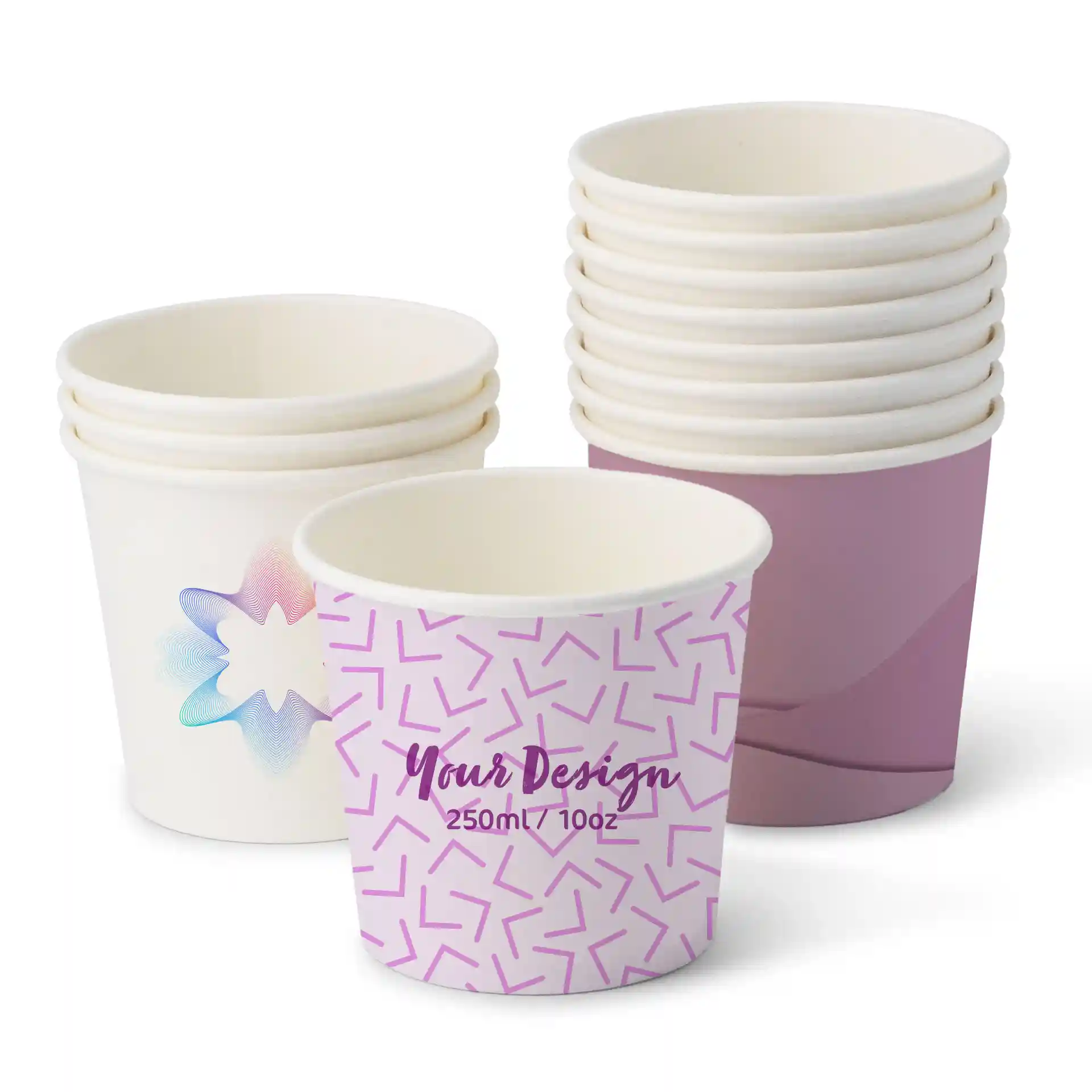 Coupes rondes blanches pour glace avec un design géométrique rose et une fleur colorée, empilées avec plusieurs coupes simples derrière.