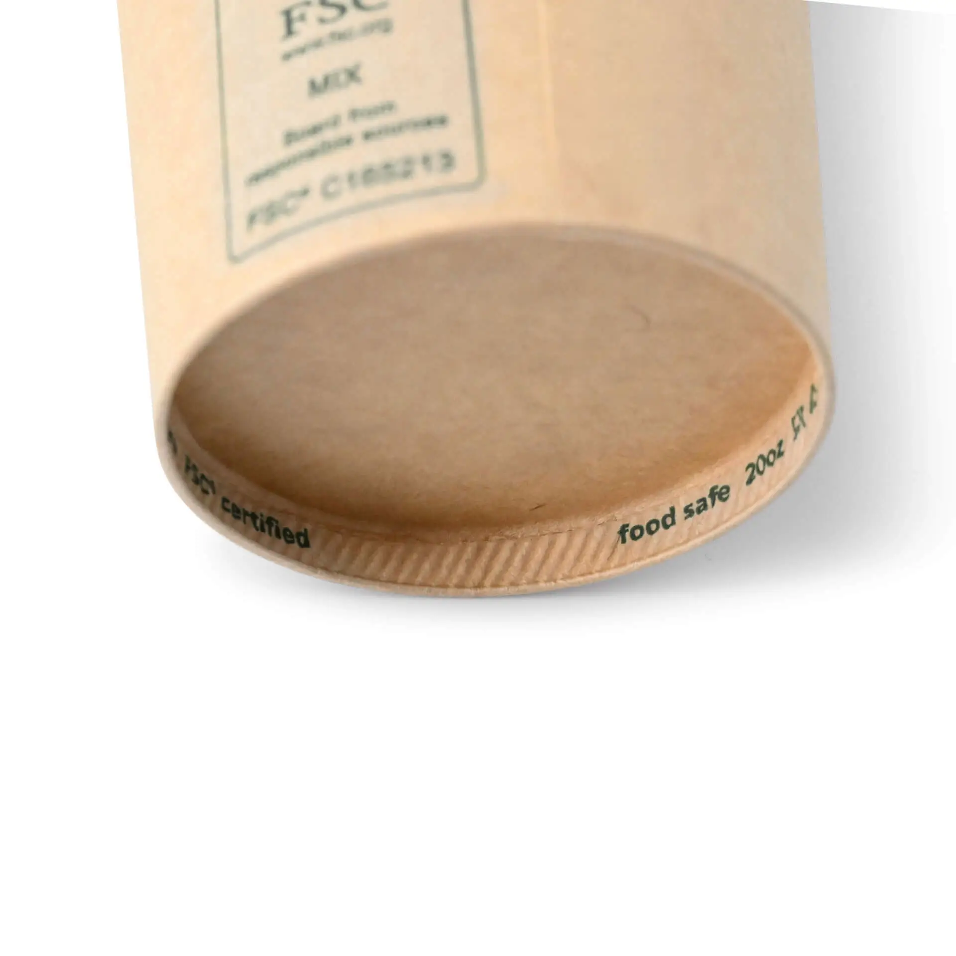 Gobelet en papier marron de 20 oz avec revêtement PE ; texte visible : 'certifié FSC', 'compostable à domicile' et 'sûr pour les aliments'.