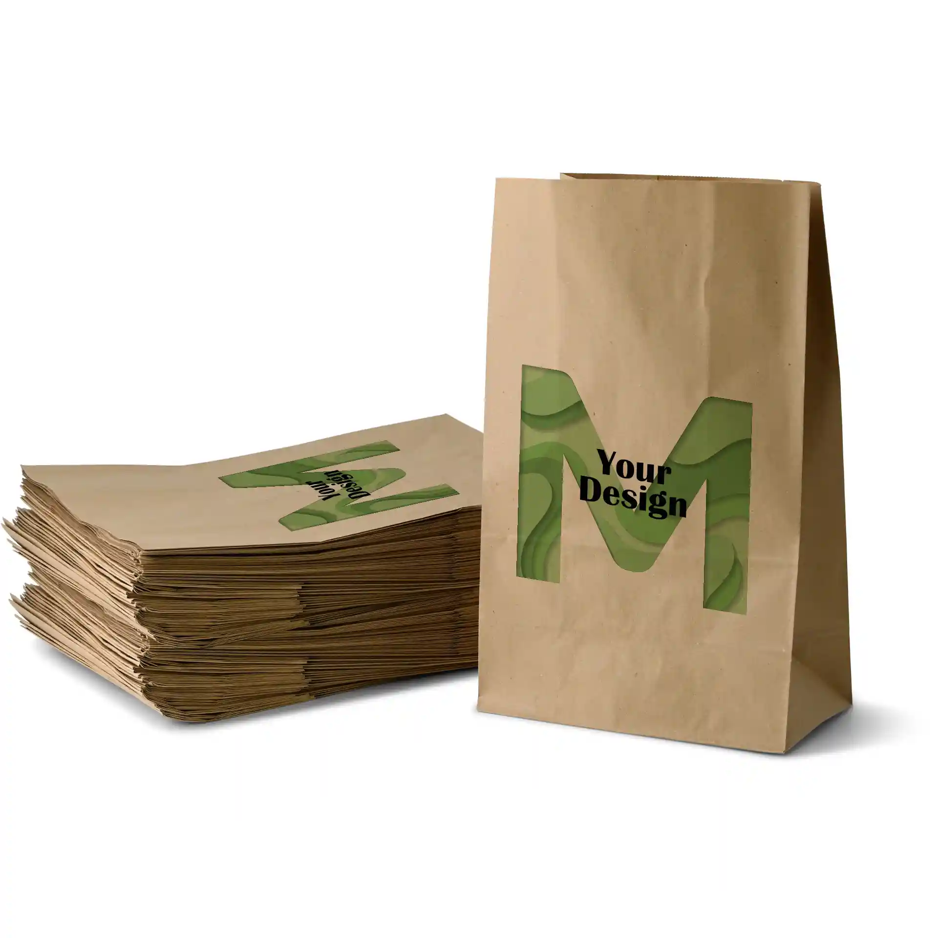 Sac en papier brun imprimé avec un design comportant la lettre 'M' et la phrase 'Votre Design', empilé avec des sacs similaires.