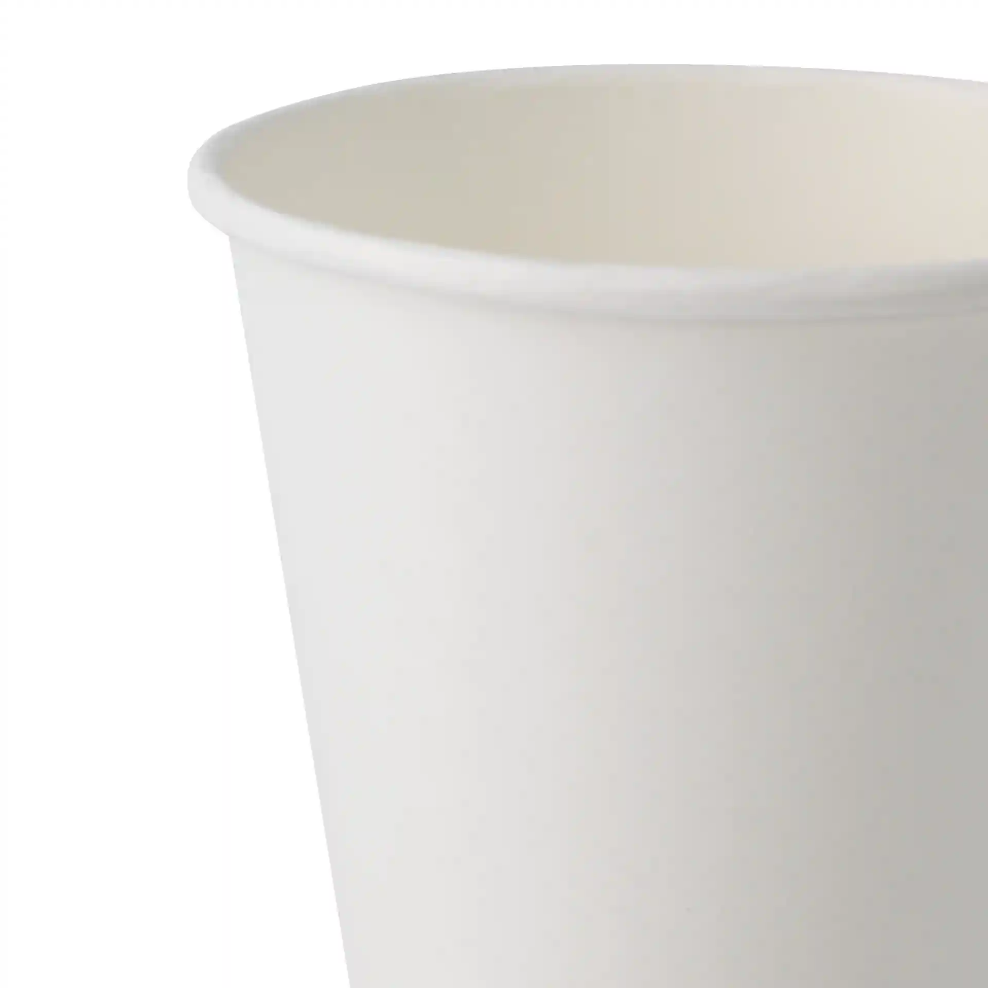 Gobelet blanc d'un diamètre de 90 mm et d'une hauteur de 100 mm, montrant l'intérieur et le bord supérieur.