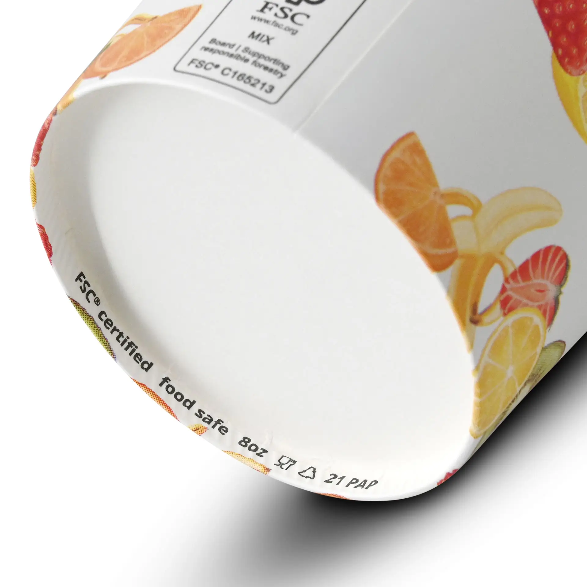 Gobelet en papier imprimé avec motif de fruits, capacité de 8 oz, diamètre de 92 mm, montrant les détails intérieurs et du fond.