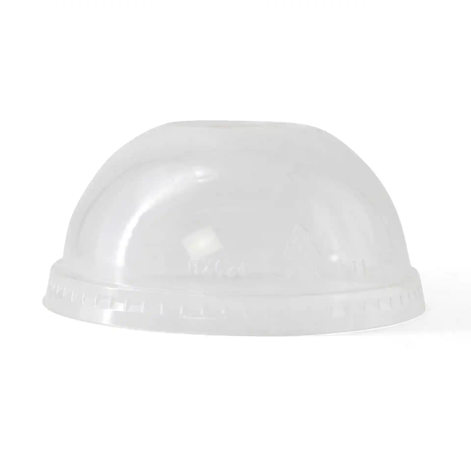 Couvercle en PLA transparent de 95 mm de diamètre avec un trou pour paille, montré de côté.